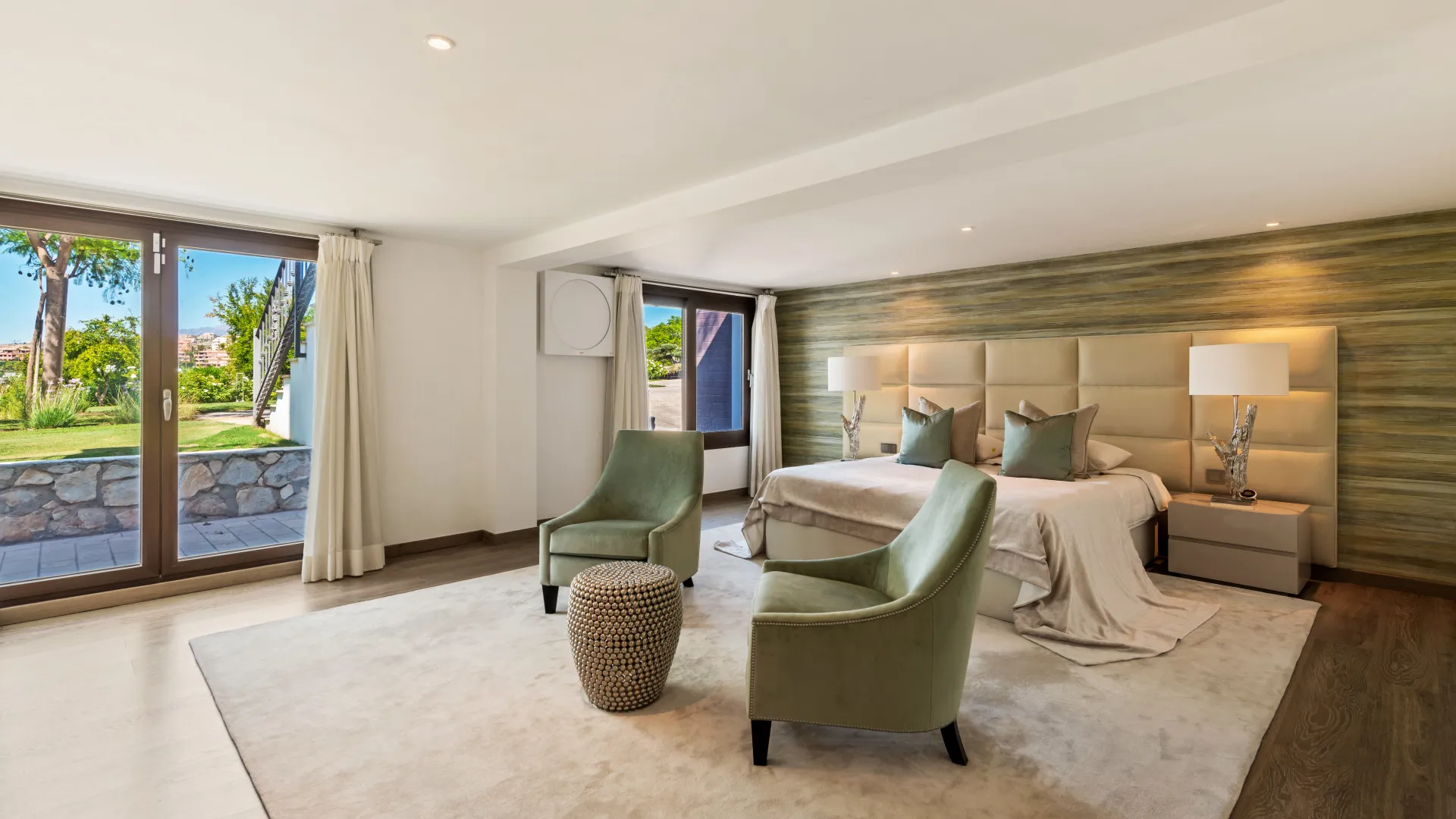 Comprar villa de 6 dormitorios en Valle del Sol
