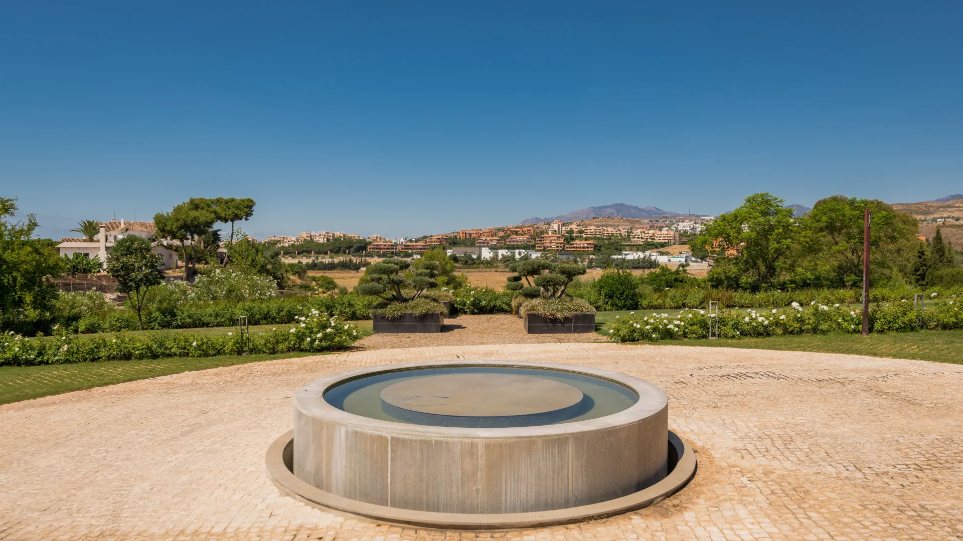 Comprar villa de 6 dormitorios en Valle del Sol