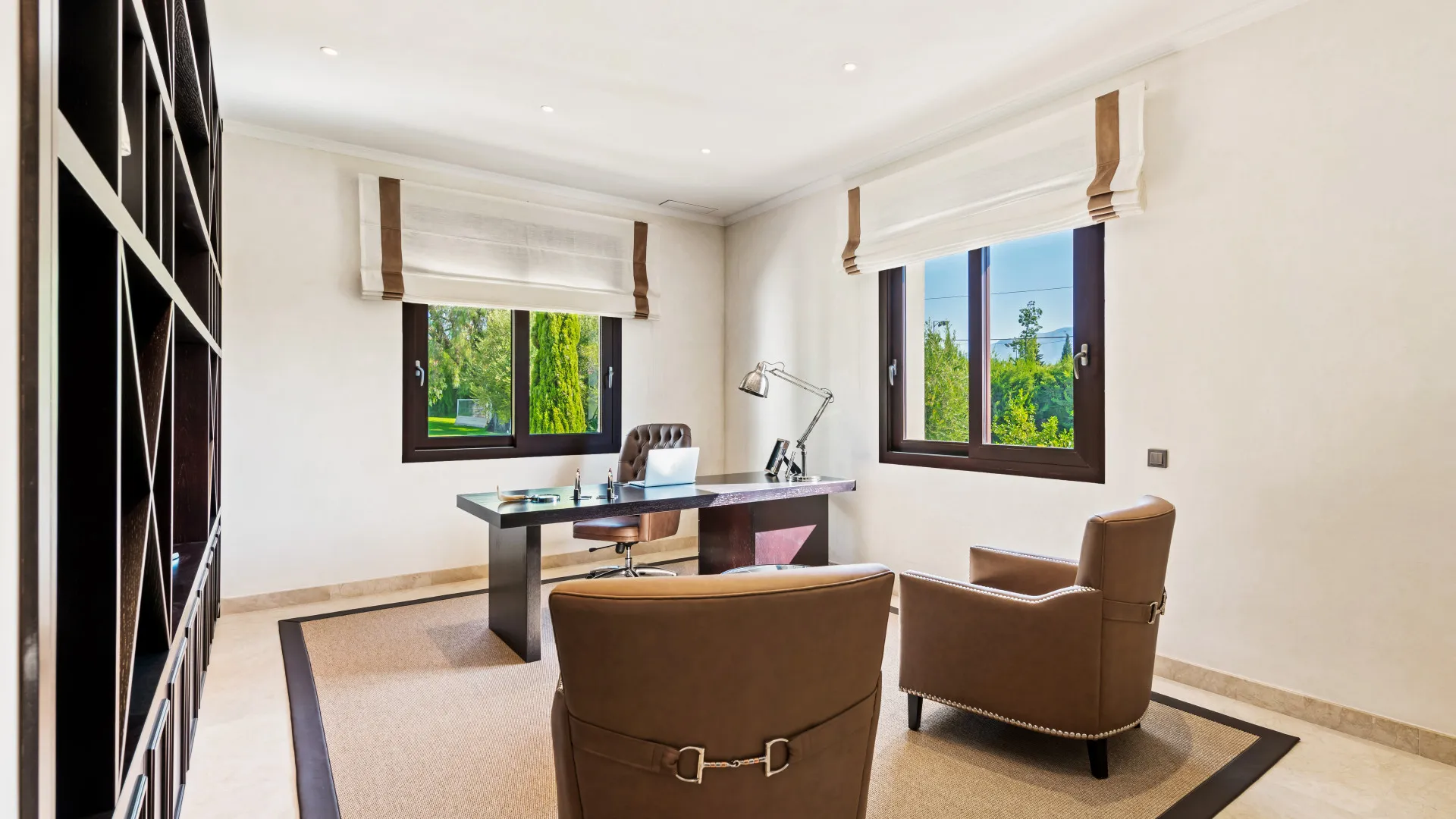 Comprar villa de 6 dormitorios en Valle del Sol