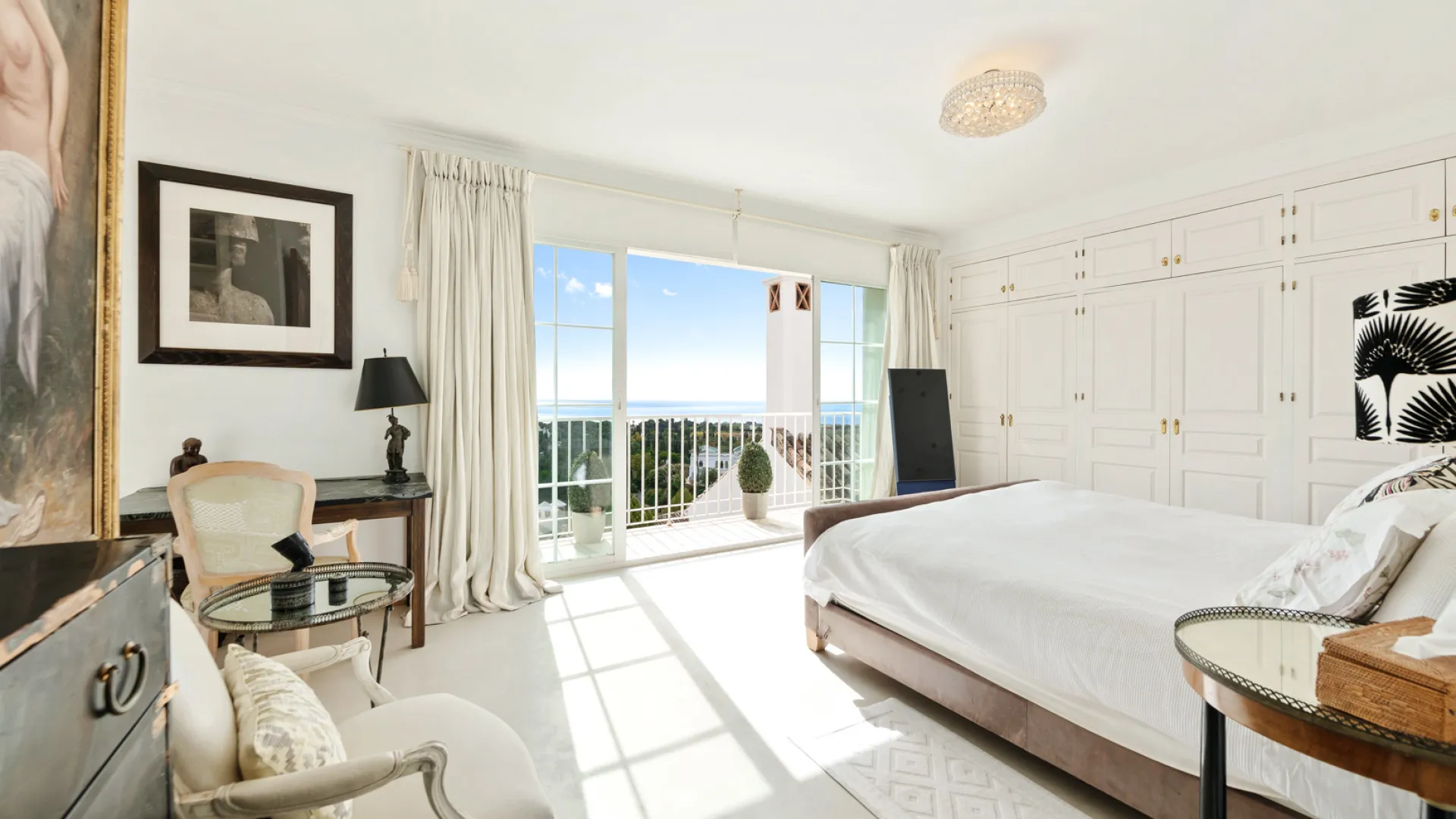 For sale Marbella Hill Club semi detached villa with 4 bedrooms