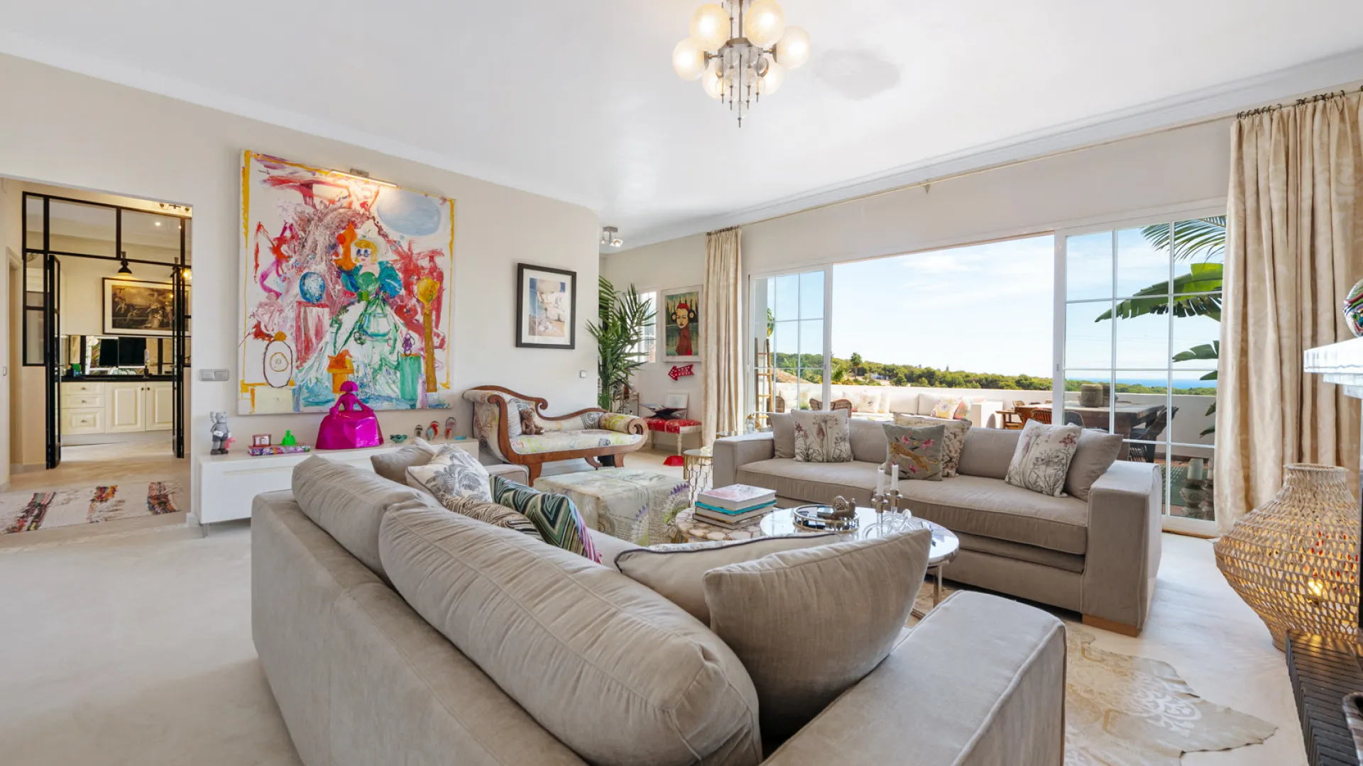 For sale Marbella Hill Club semi detached villa with 4 bedrooms