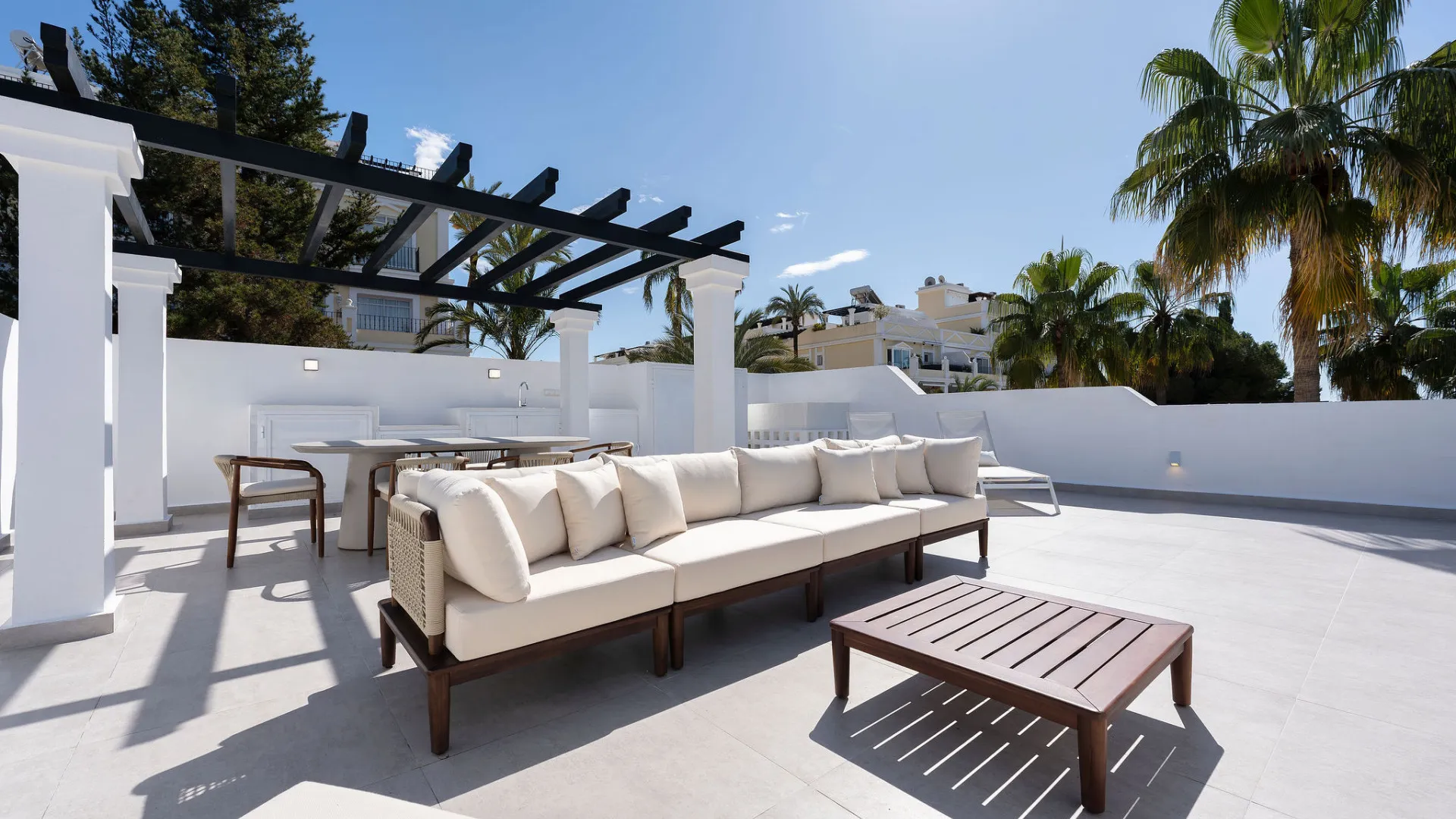 For sale apartment in Aloha Gardens