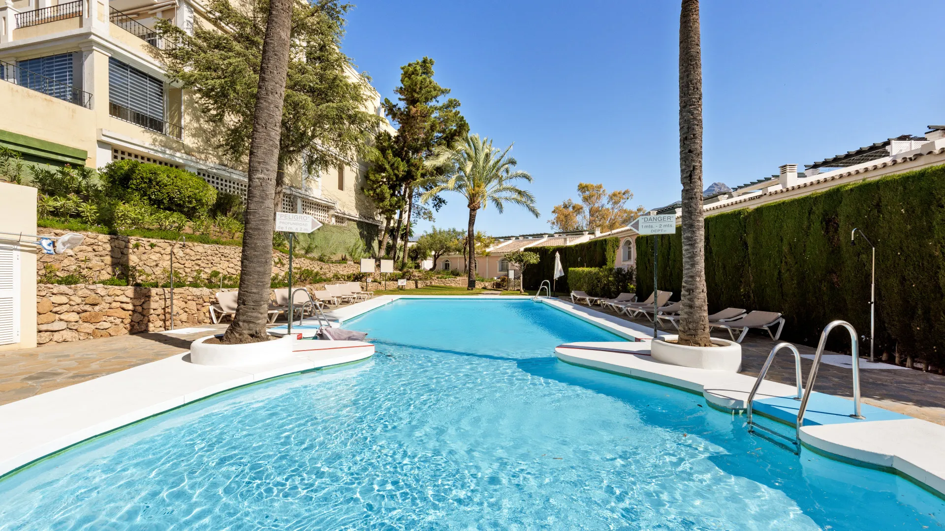 For sale apartment in Aloha Gardens