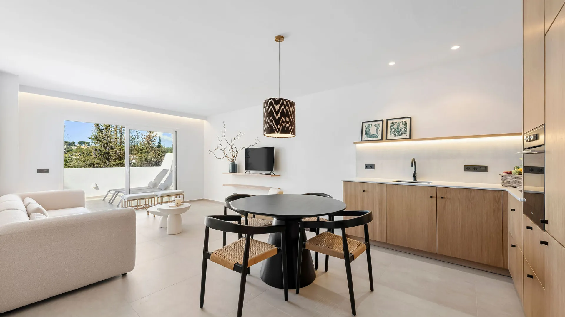 For sale apartment in Aloha Gardens
