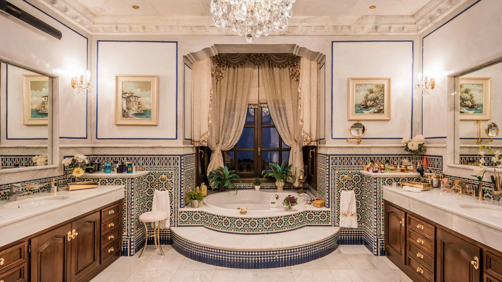 Villa de 7 dormitorios en venta en Sierra Blanca