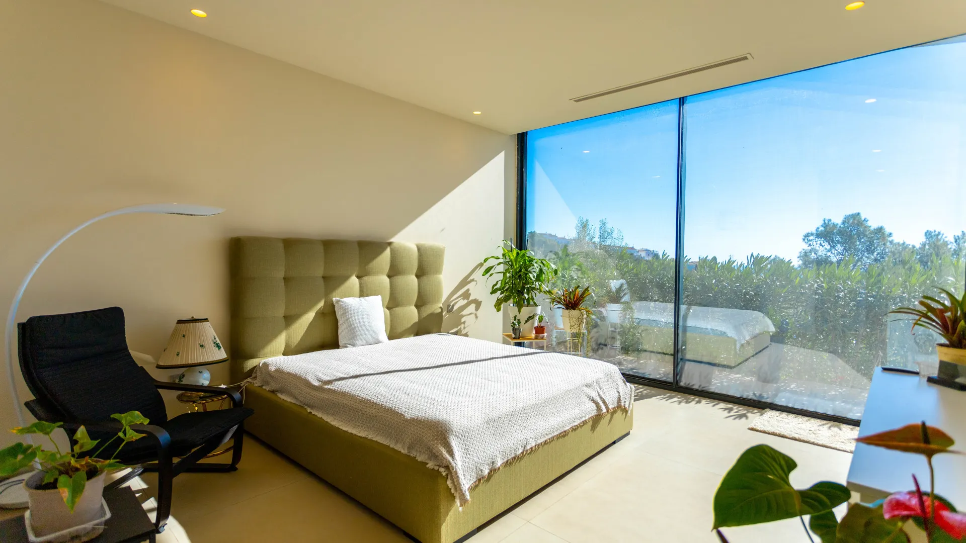 Villa for sale in Los Altos de los Monteros