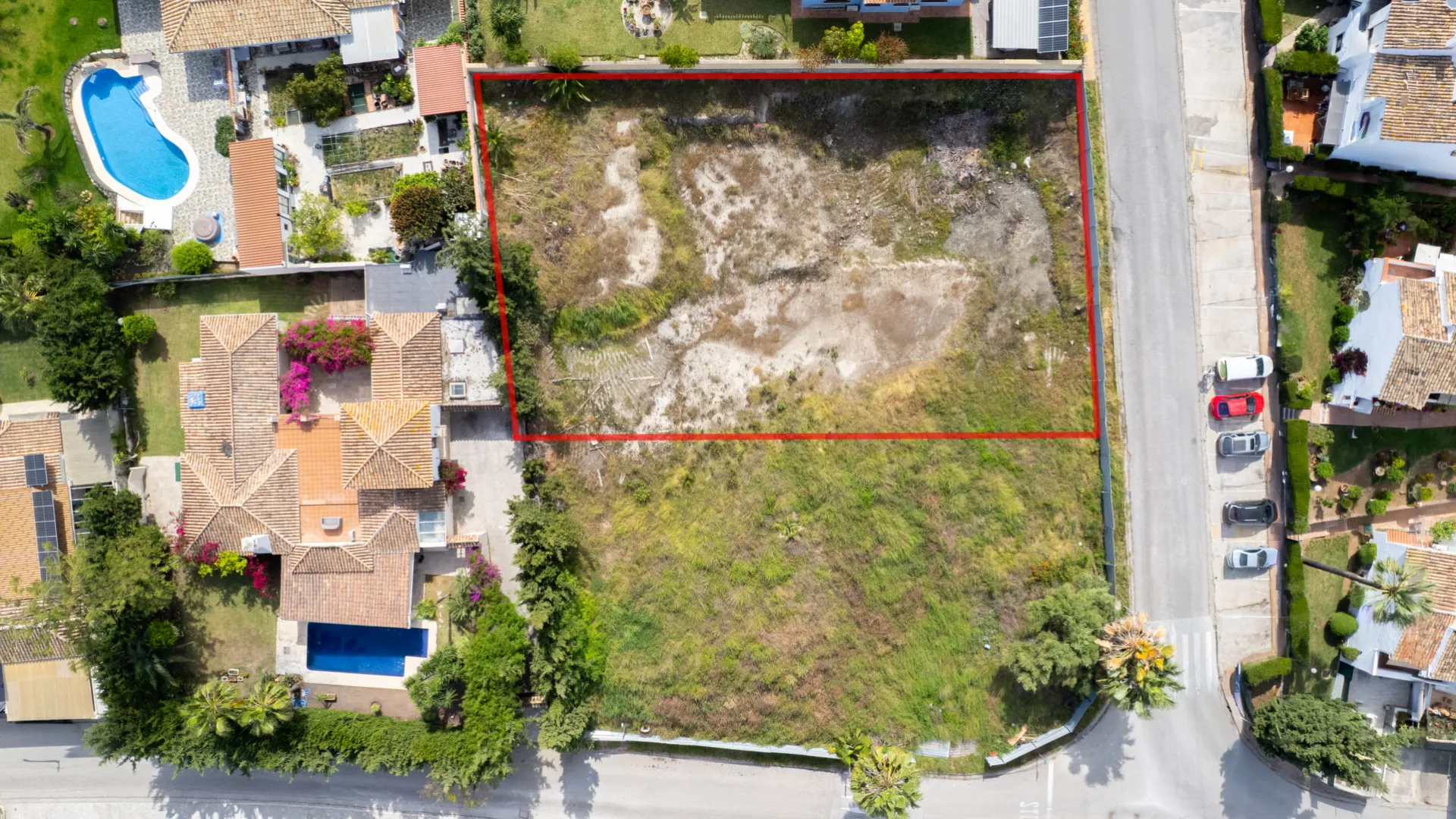Parcela en venta con 5 dormitorios en Bel Air