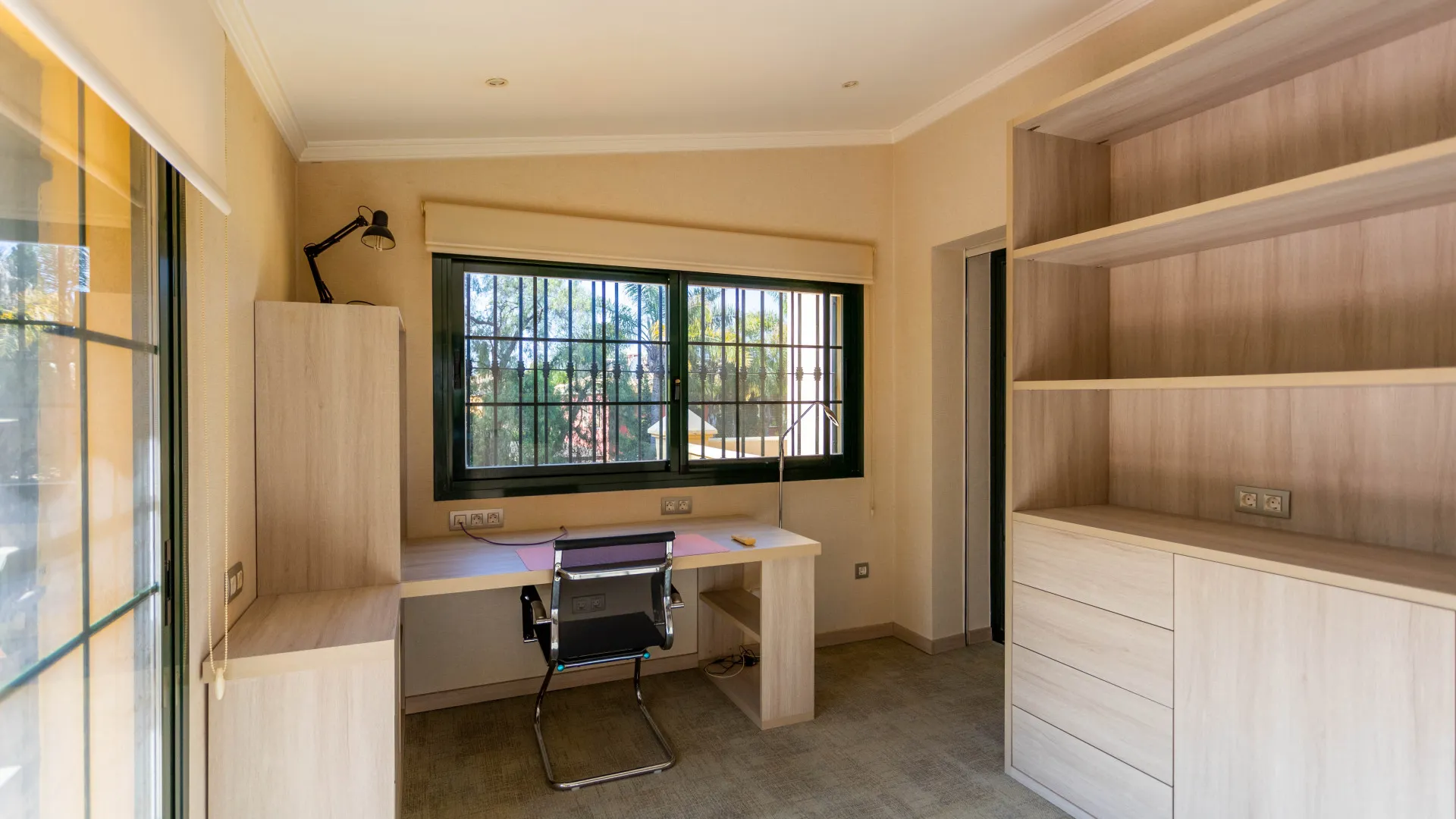 Comprar villa en Casasola