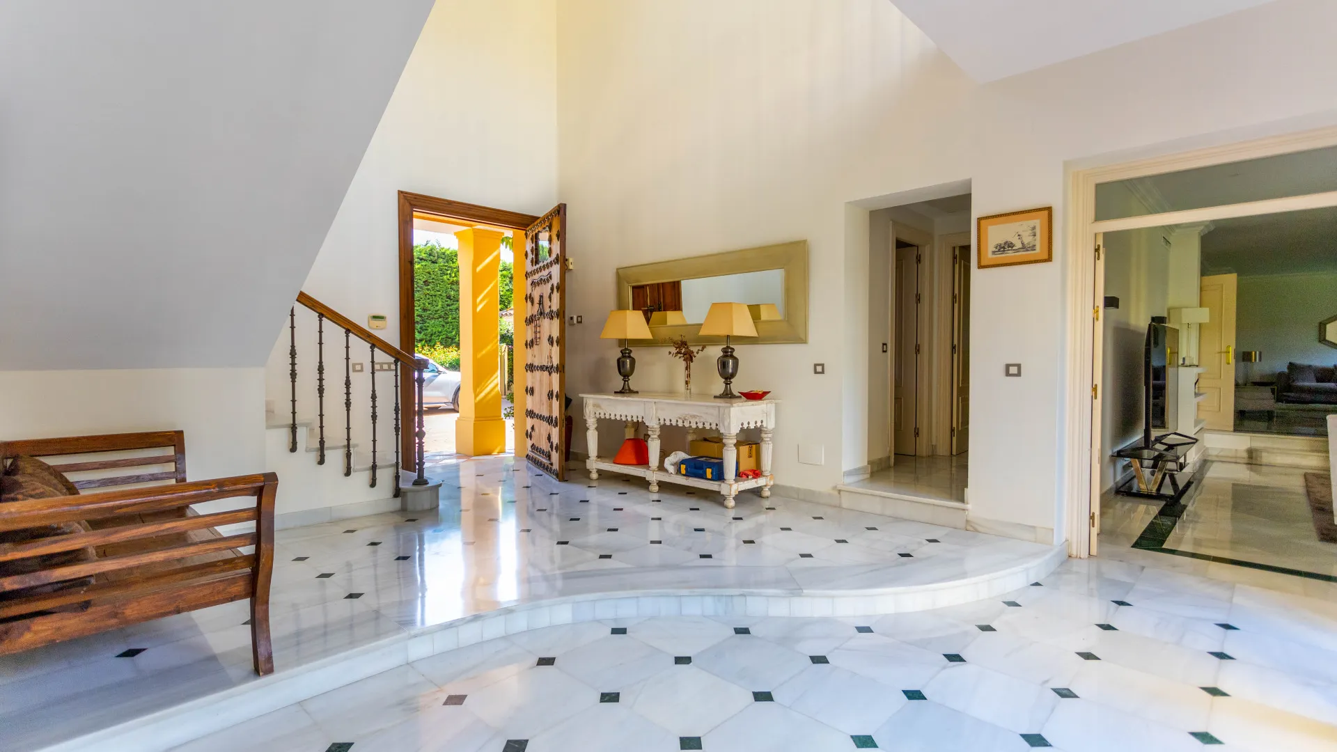 Comprar villa en Casasola