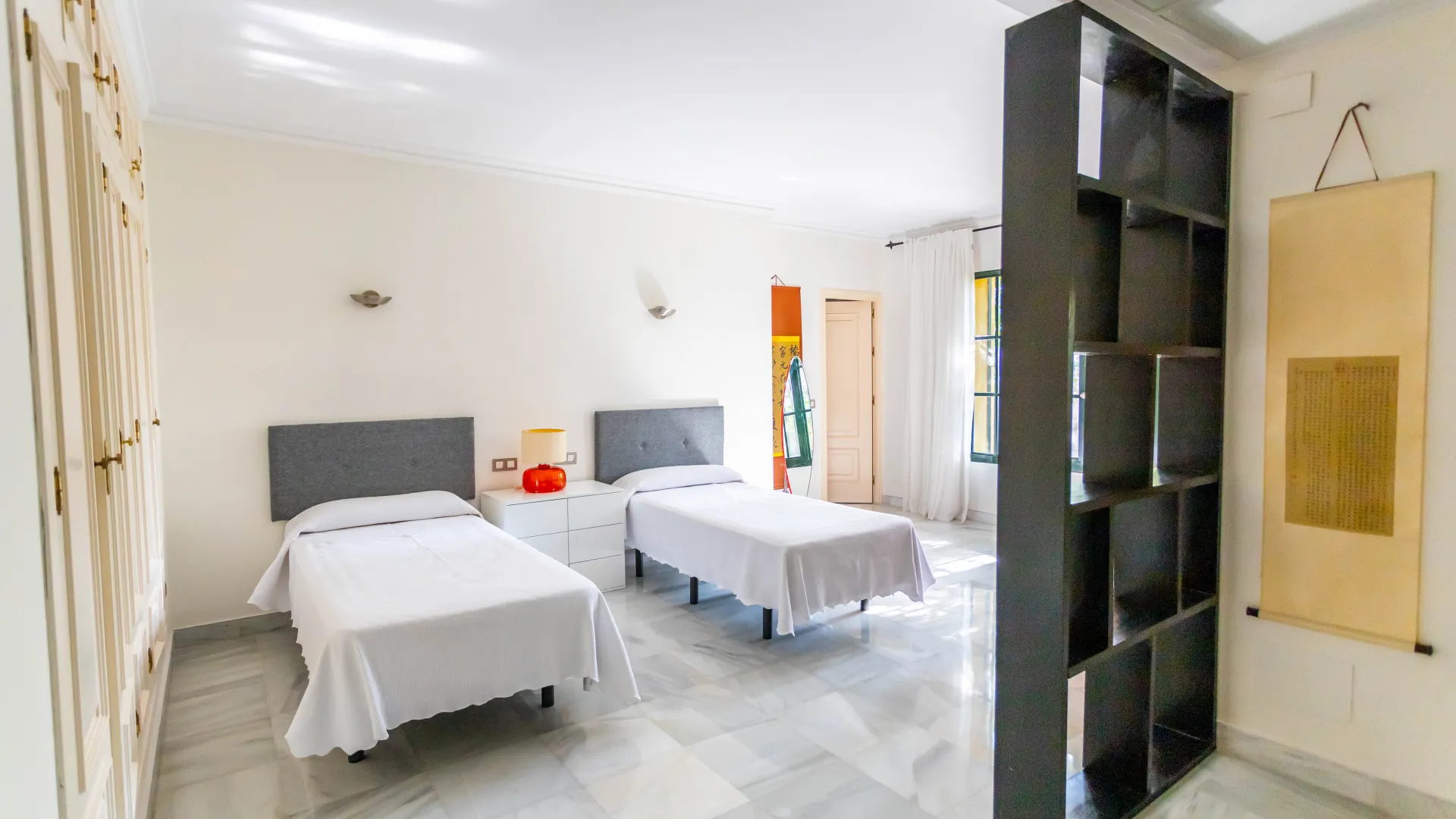 Comprar villa en Casasola