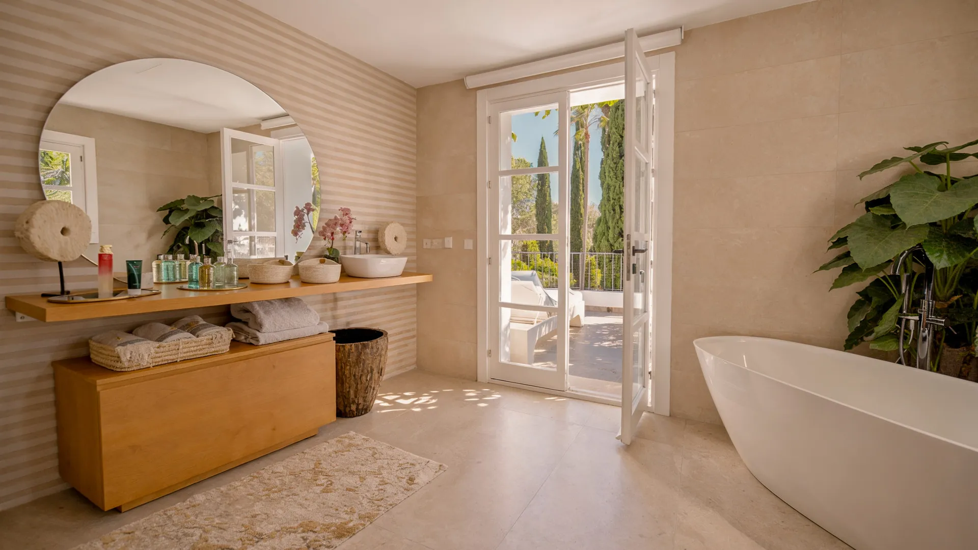 For sale 5 bedrooms villa in Puerto del Almendro