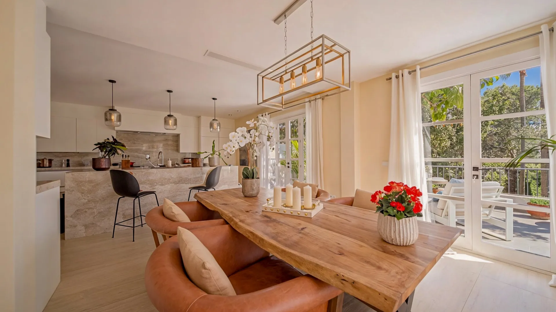 For sale 5 bedrooms villa in Puerto del Almendro