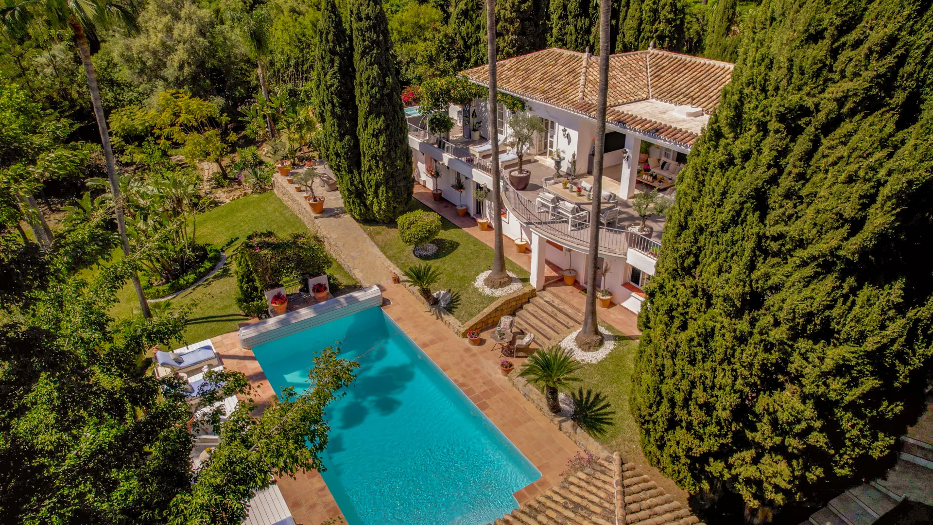 For sale 5 bedrooms villa in Puerto del Almendro
