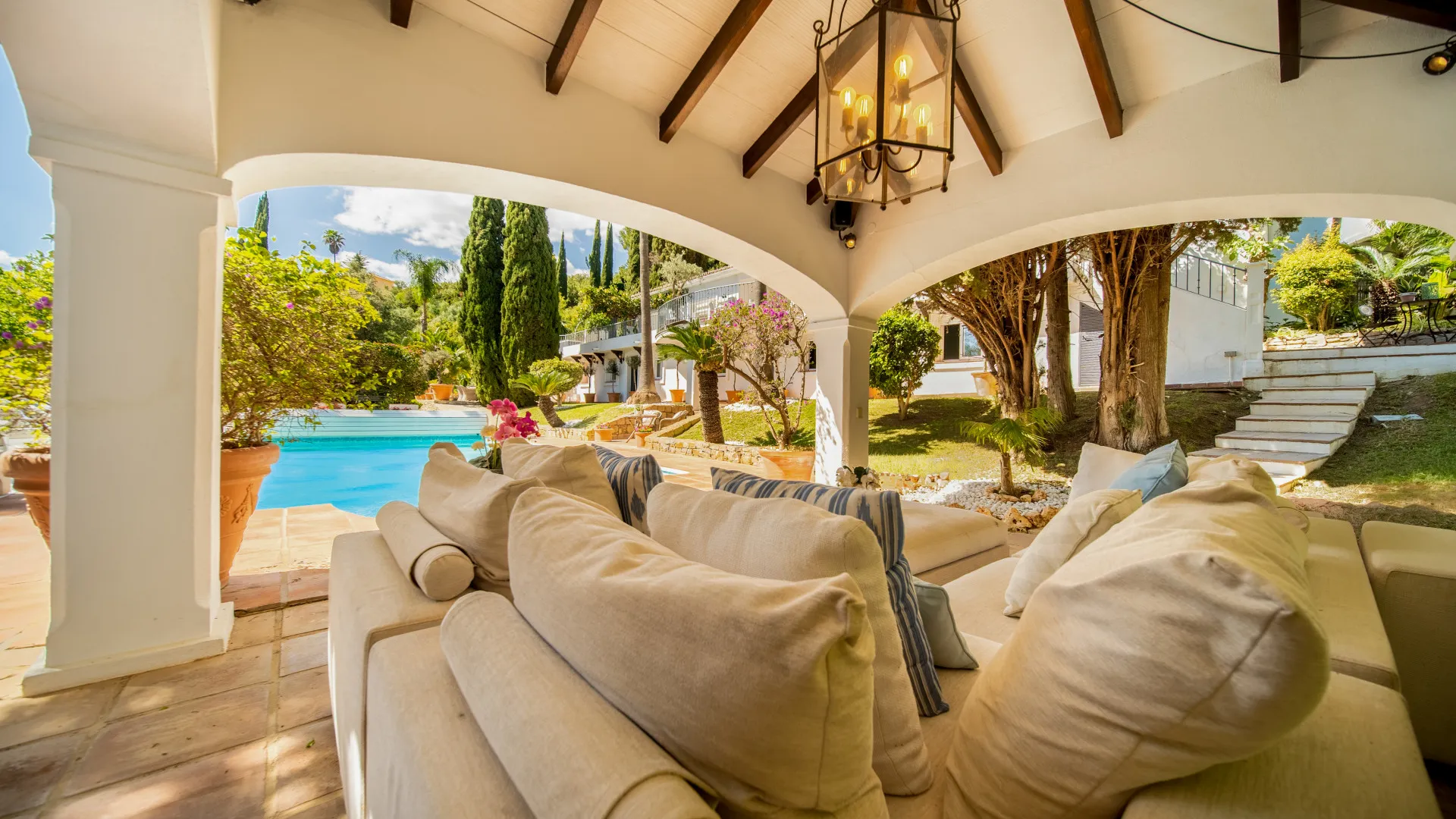 For sale 5 bedrooms villa in Puerto del Almendro