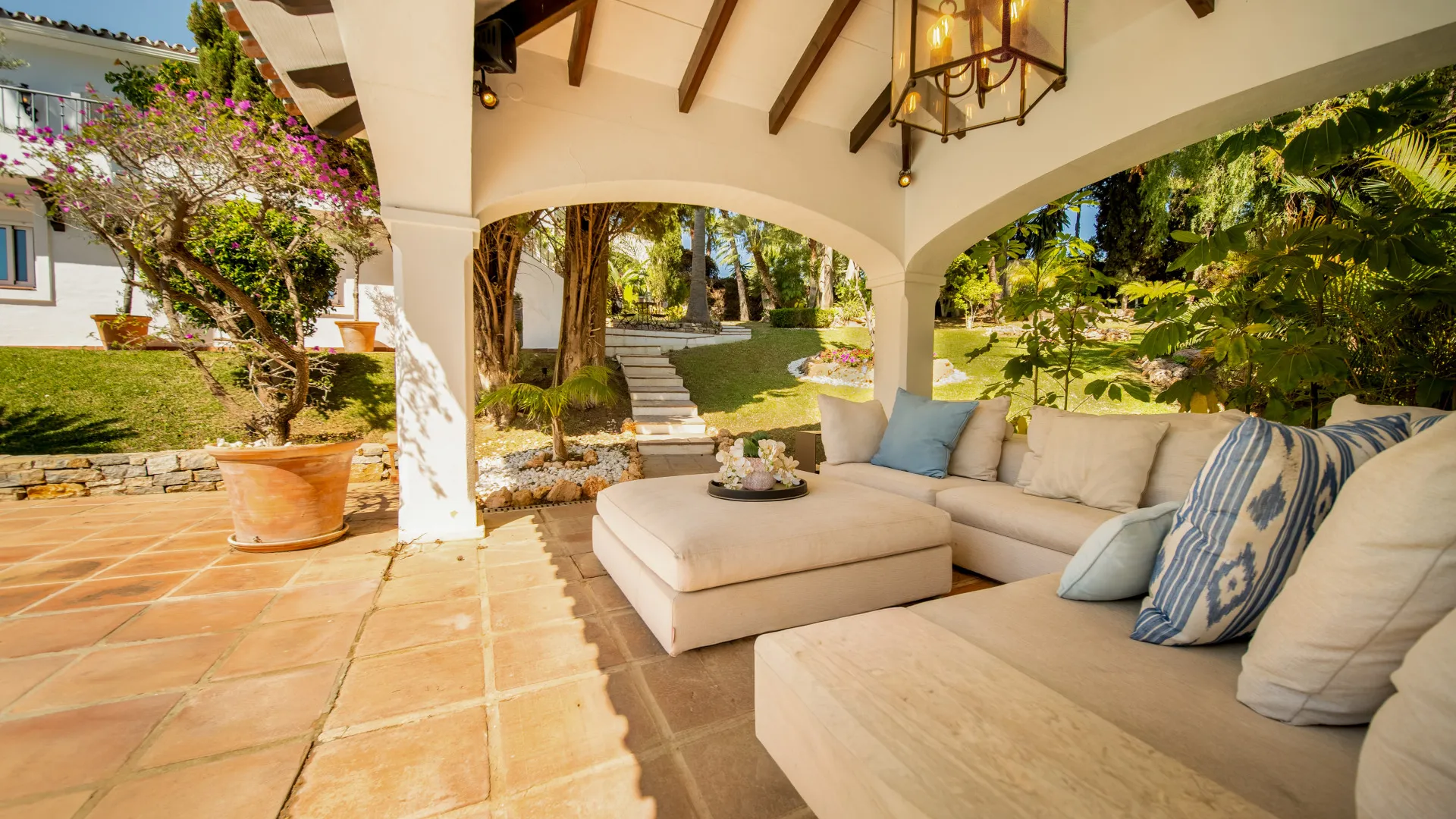 For sale 5 bedrooms villa in Puerto del Almendro