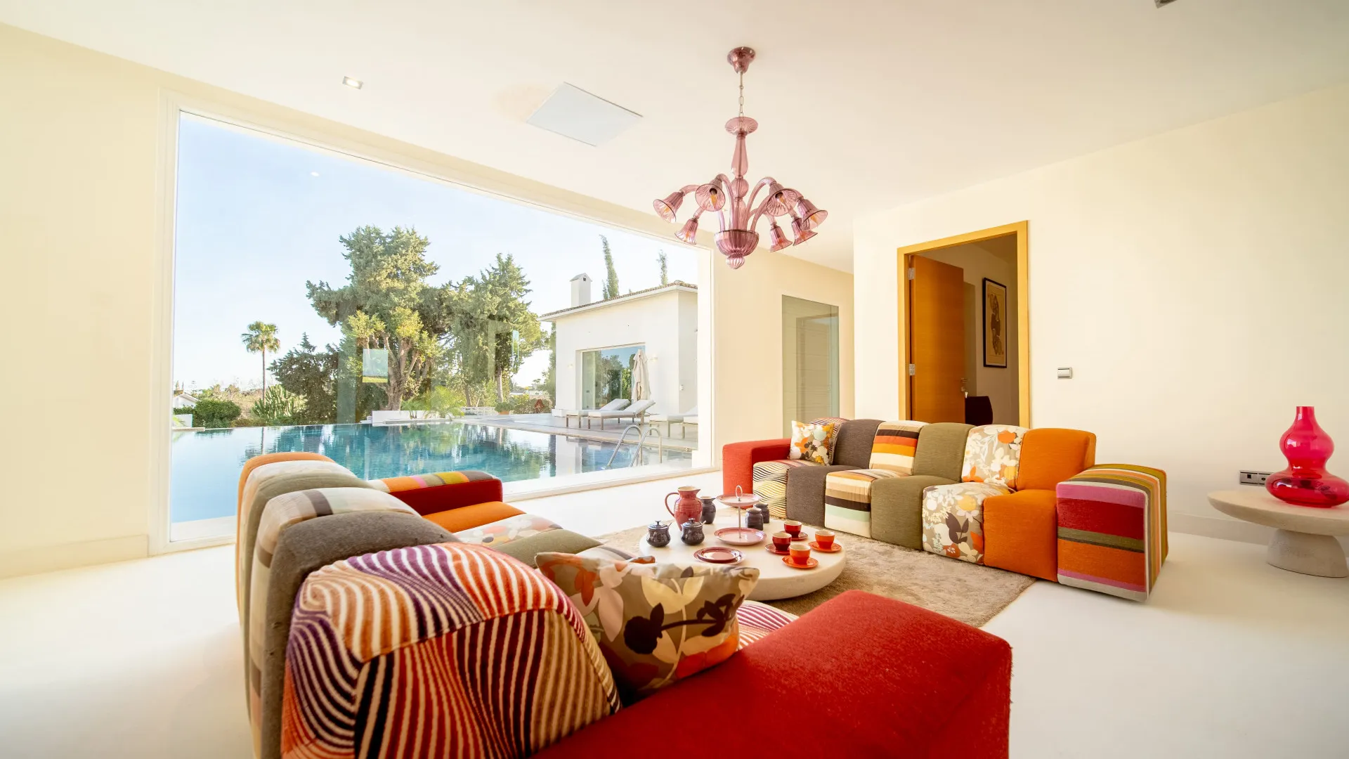 Se vende villa de 7 dormitorios en Guadalmina Alta