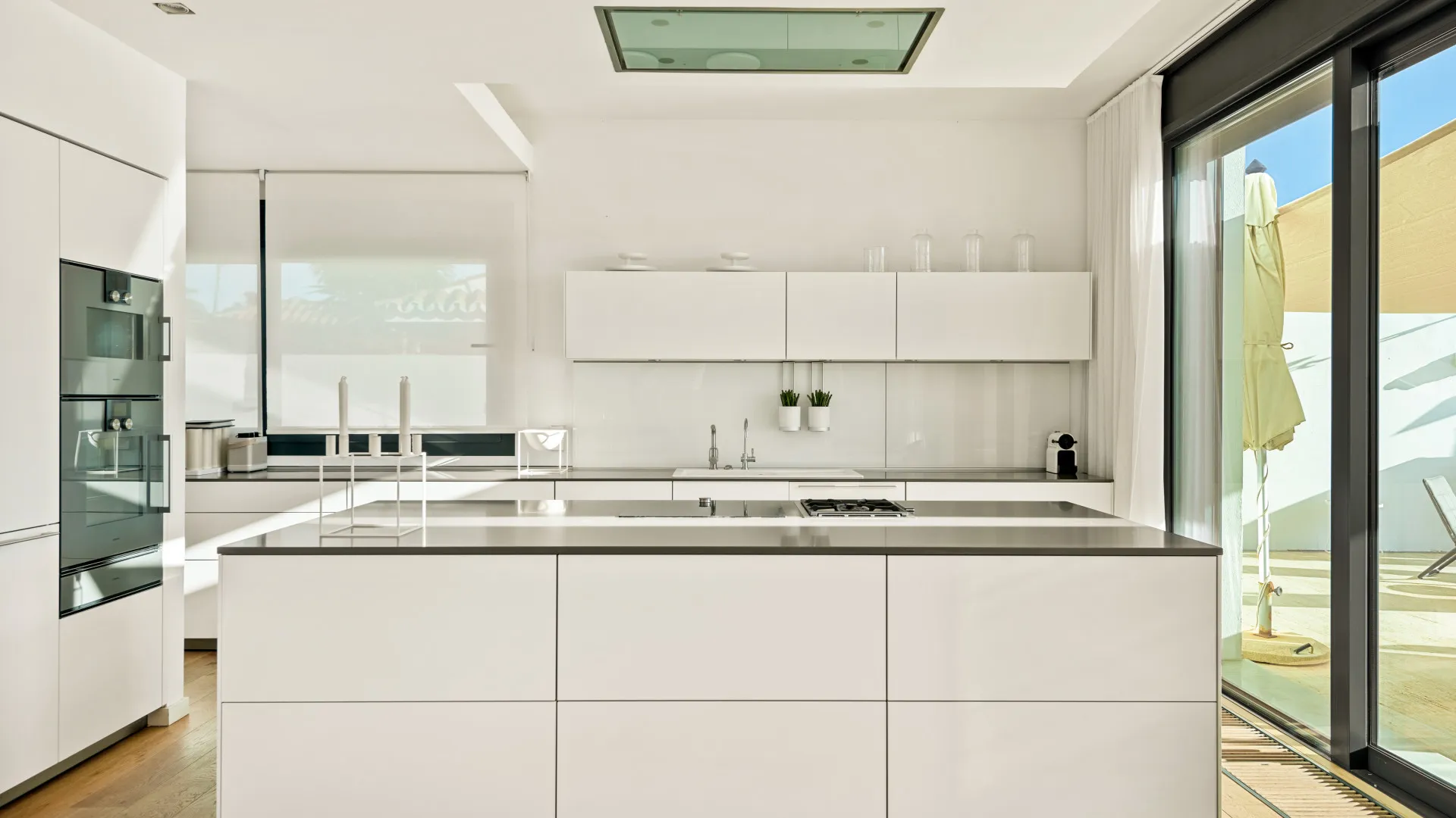 Costabella 6 bedrooms villa for sale