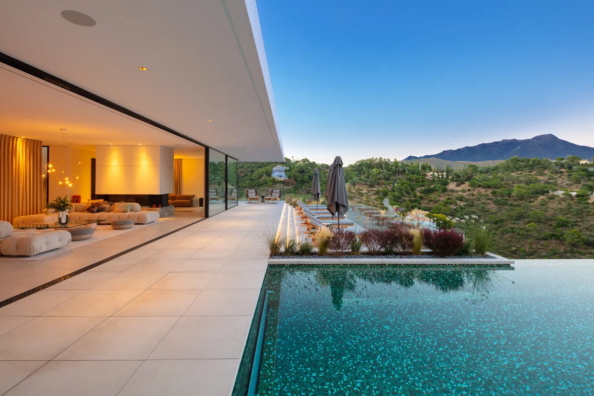 For sale 8 bedrooms villa in El Madroñal