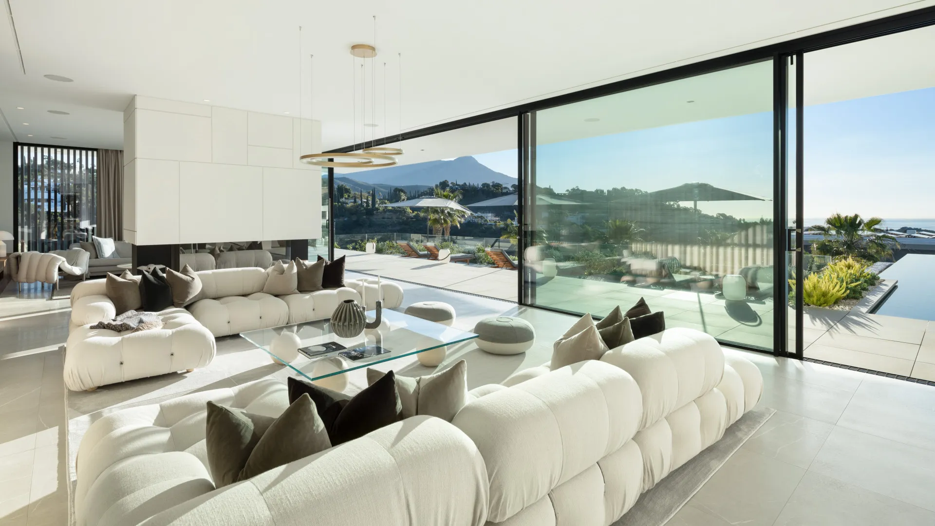 For sale 8 bedrooms villa in El Madroñal