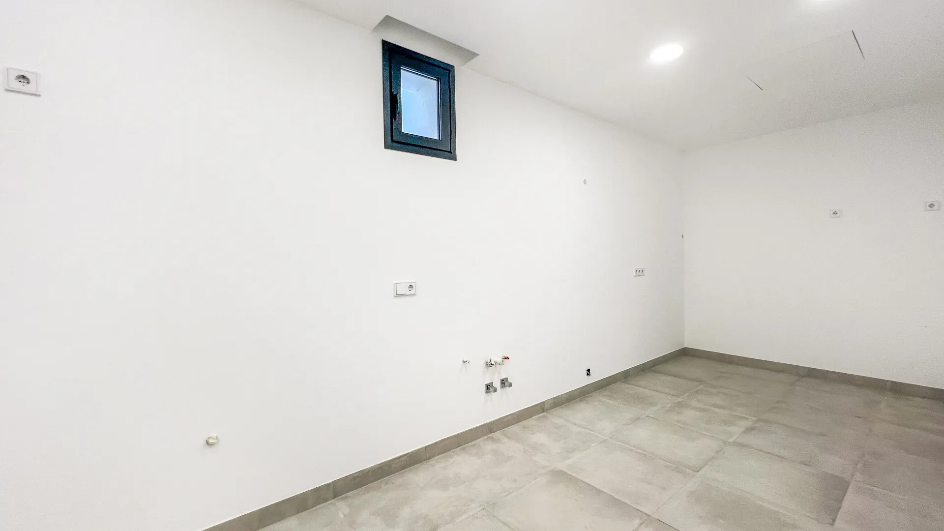 Se vende villa con 6 dormitorios en Las Lomas del Marbella Club