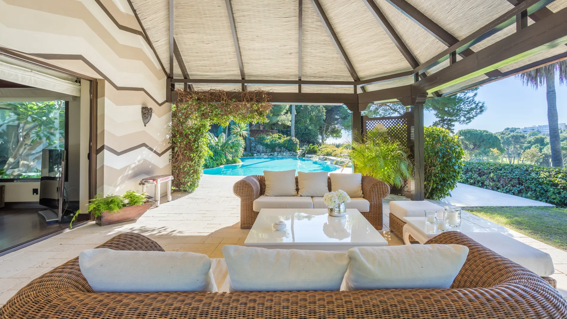 Villa en venta con 6 dormitorios en Rio Real Golf