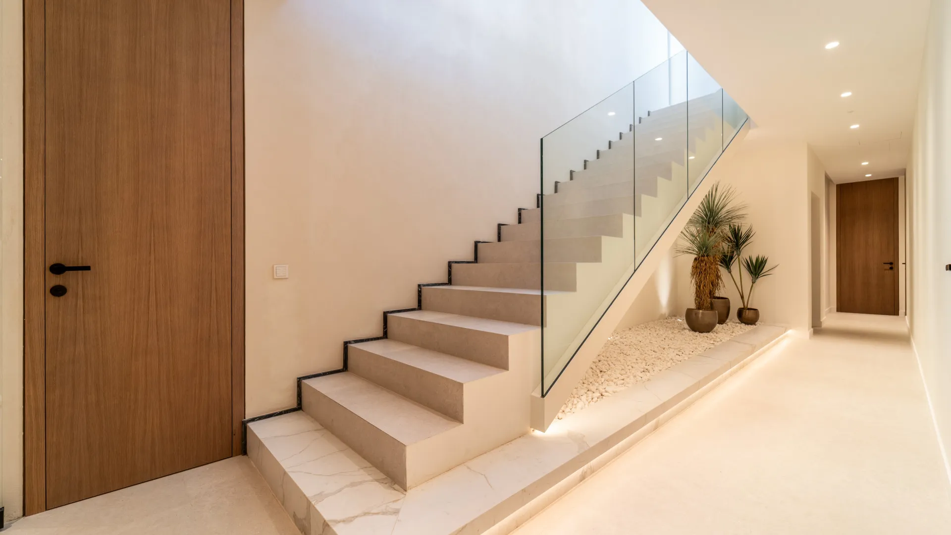 For sale 6 bedrooms villa in Los Monteros Playa