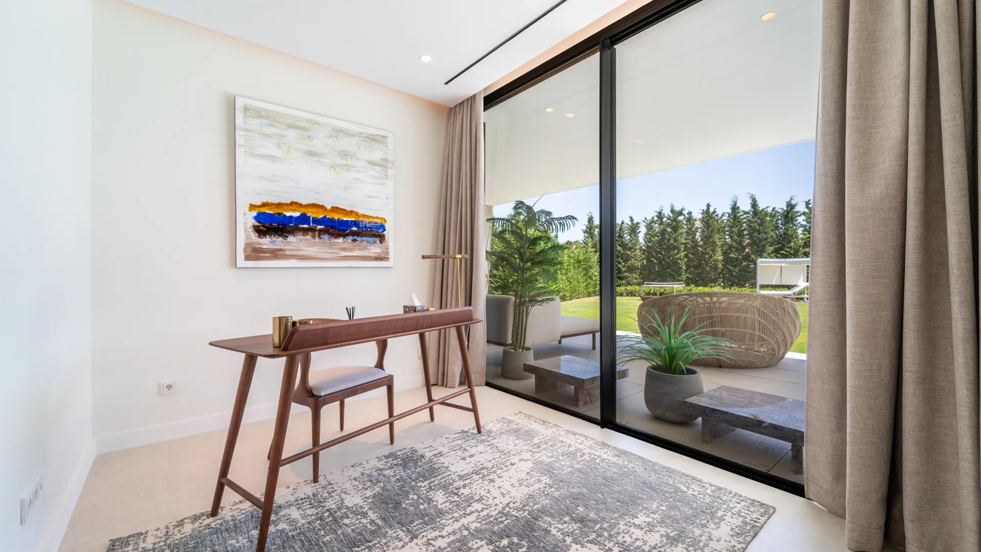 For sale 6 bedrooms villa in Los Monteros Playa