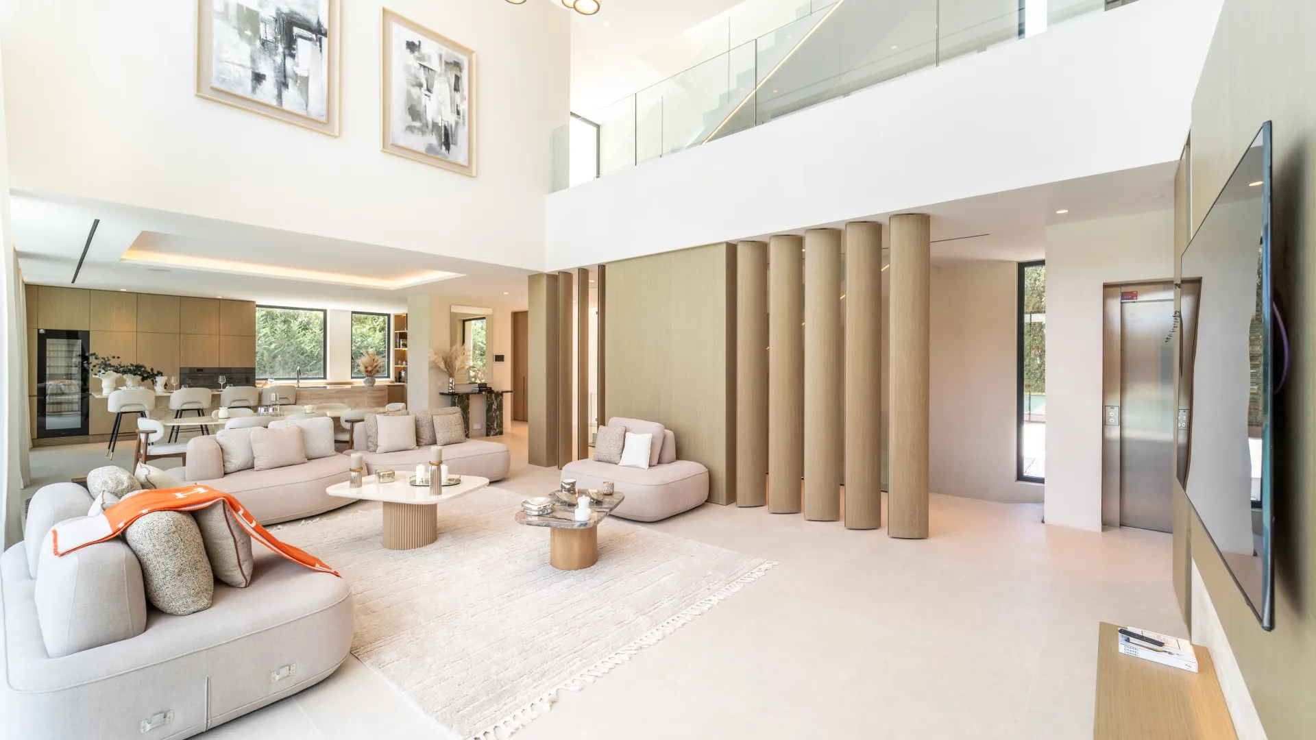 For sale 6 bedrooms villa in Los Monteros Playa