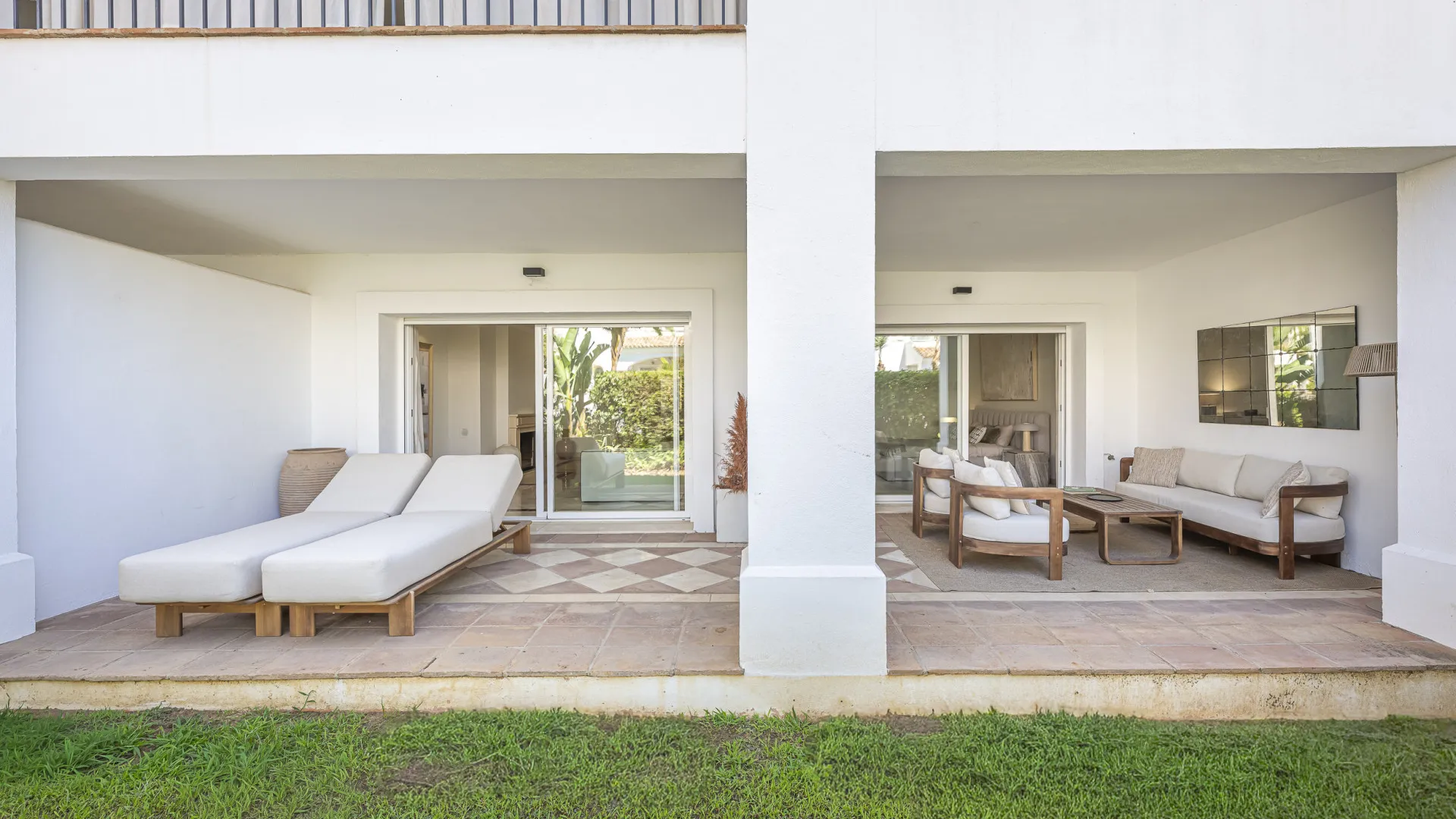 3 bedrooms ground floor apartment in Montebello Hills for sale
