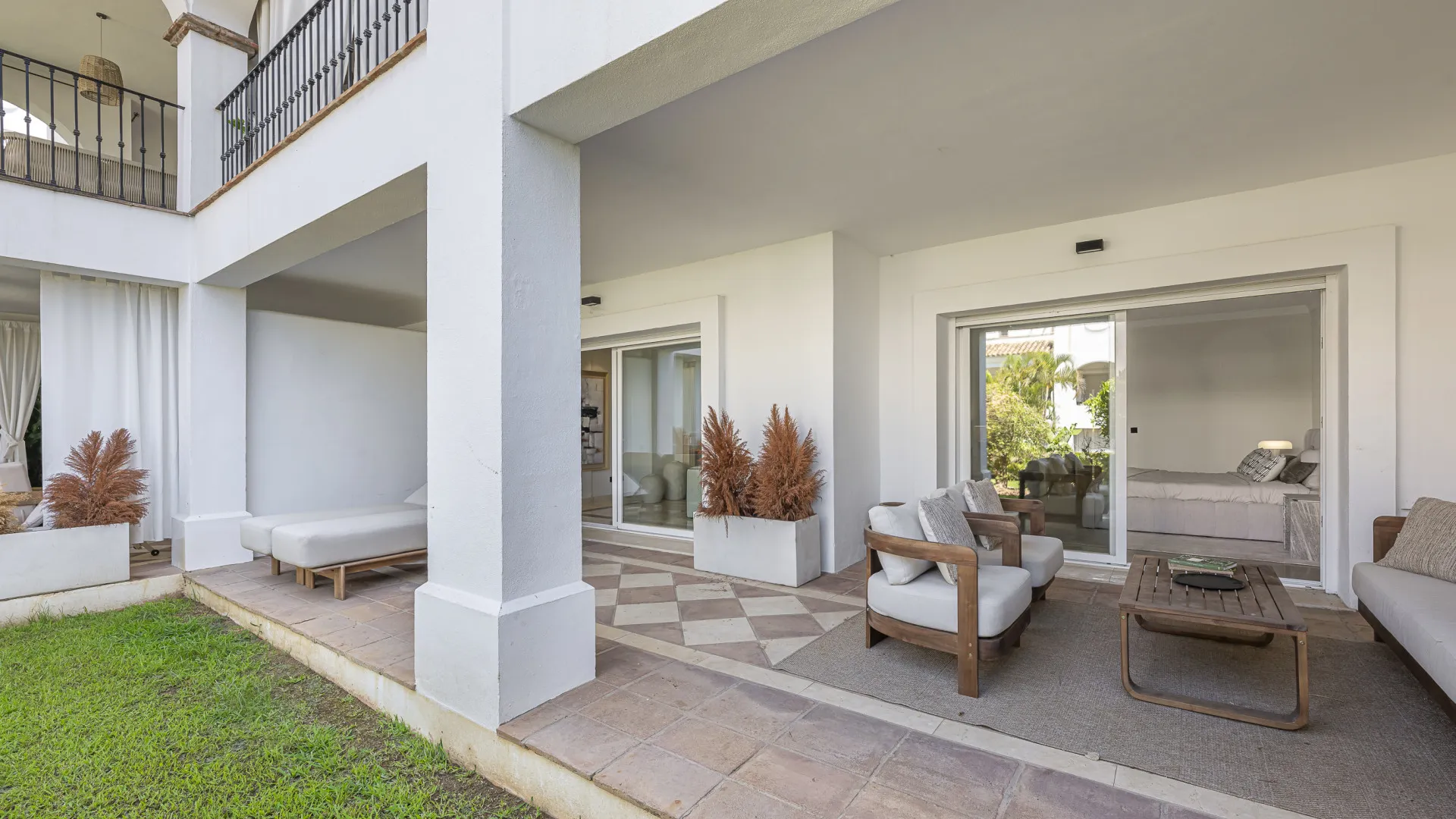 3 bedrooms ground floor apartment in Montebello Hills for sale