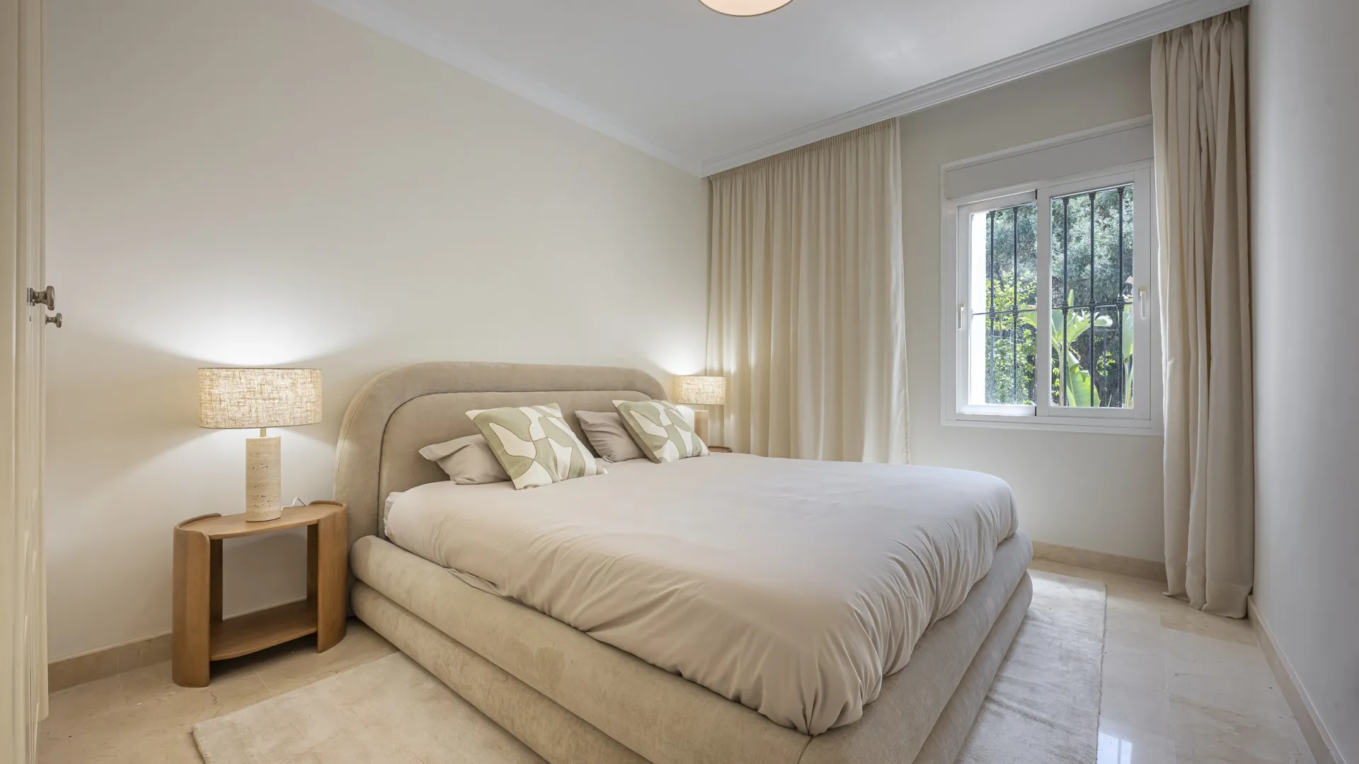 3 bedrooms ground floor apartment in Montebello Hills for sale