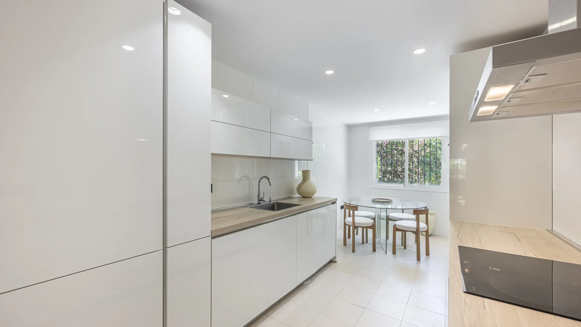 3 bedrooms ground floor apartment in Montebello Hills for sale
