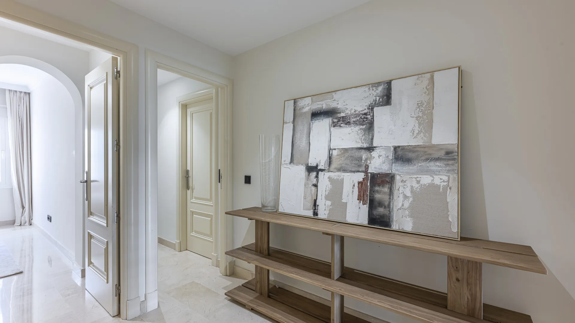3 bedrooms ground floor apartment in Montebello Hills for sale
