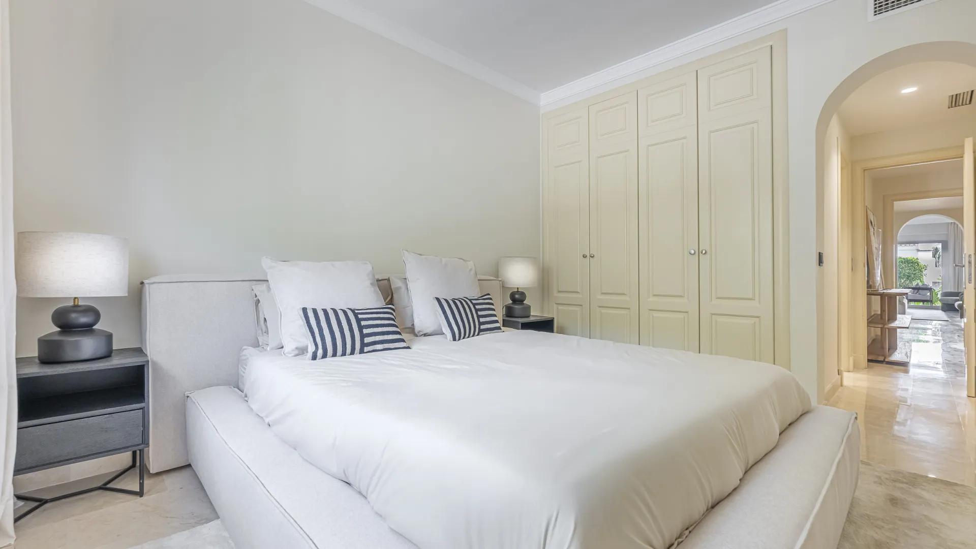 3 bedrooms ground floor apartment in Montebello Hills for sale