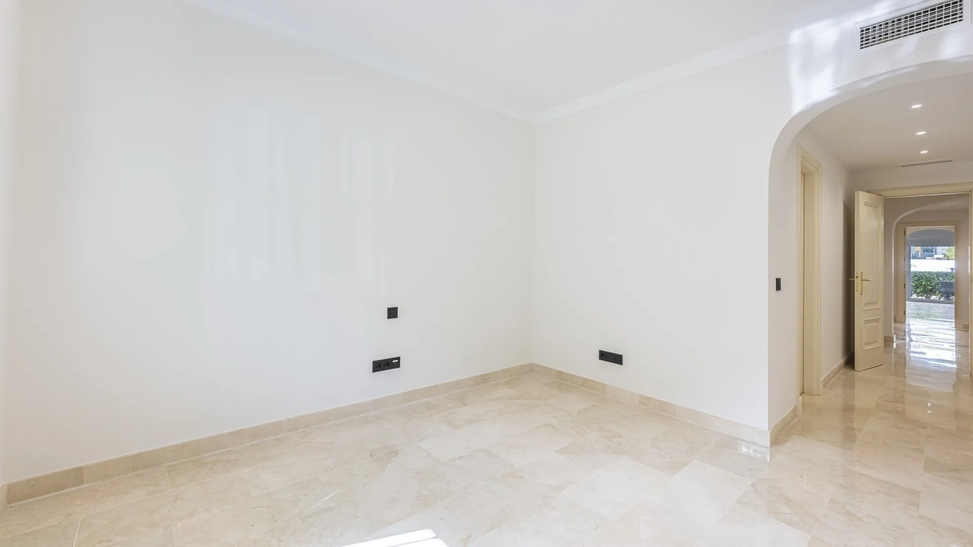 Comprar apartamento planta baja en Montebello Hills
