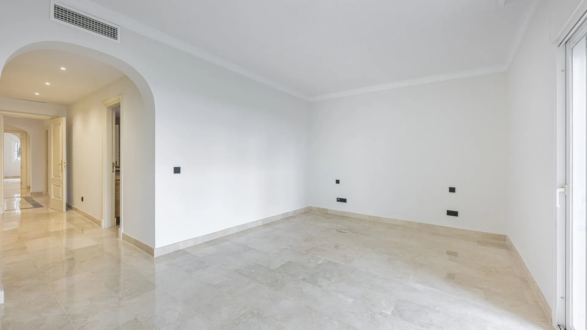 Comprar apartamento planta baja en Montebello Hills