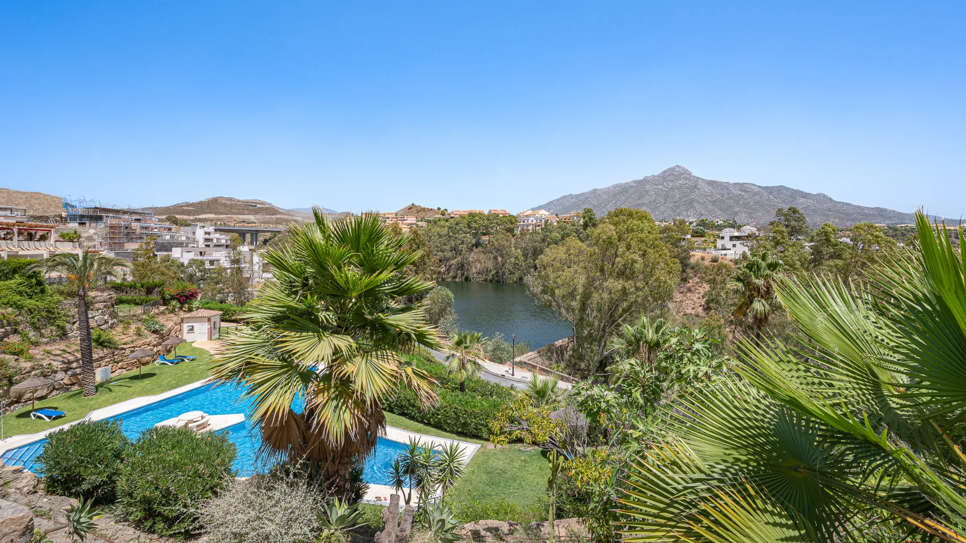 Se vende apartamento planta baja en Palacetes Los Belvederes
