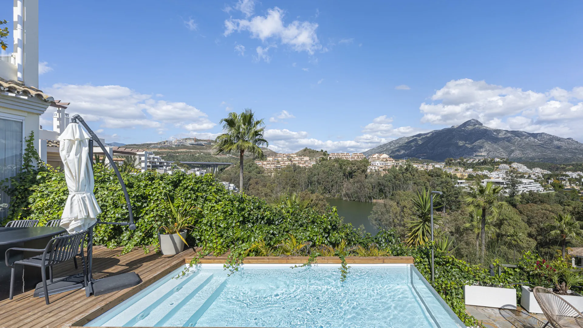 Se vende apartamento planta baja en Palacetes Los Belvederes