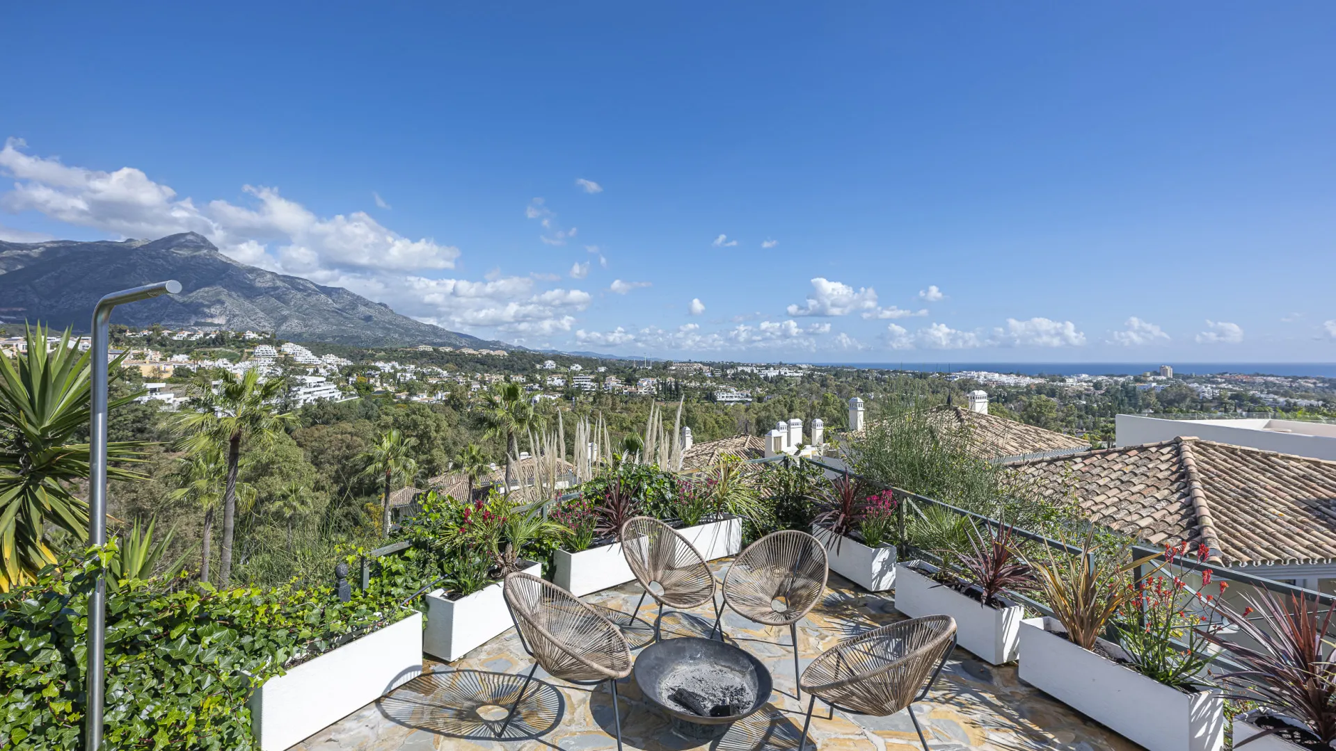 Se vende apartamento planta baja en Palacetes Los Belvederes