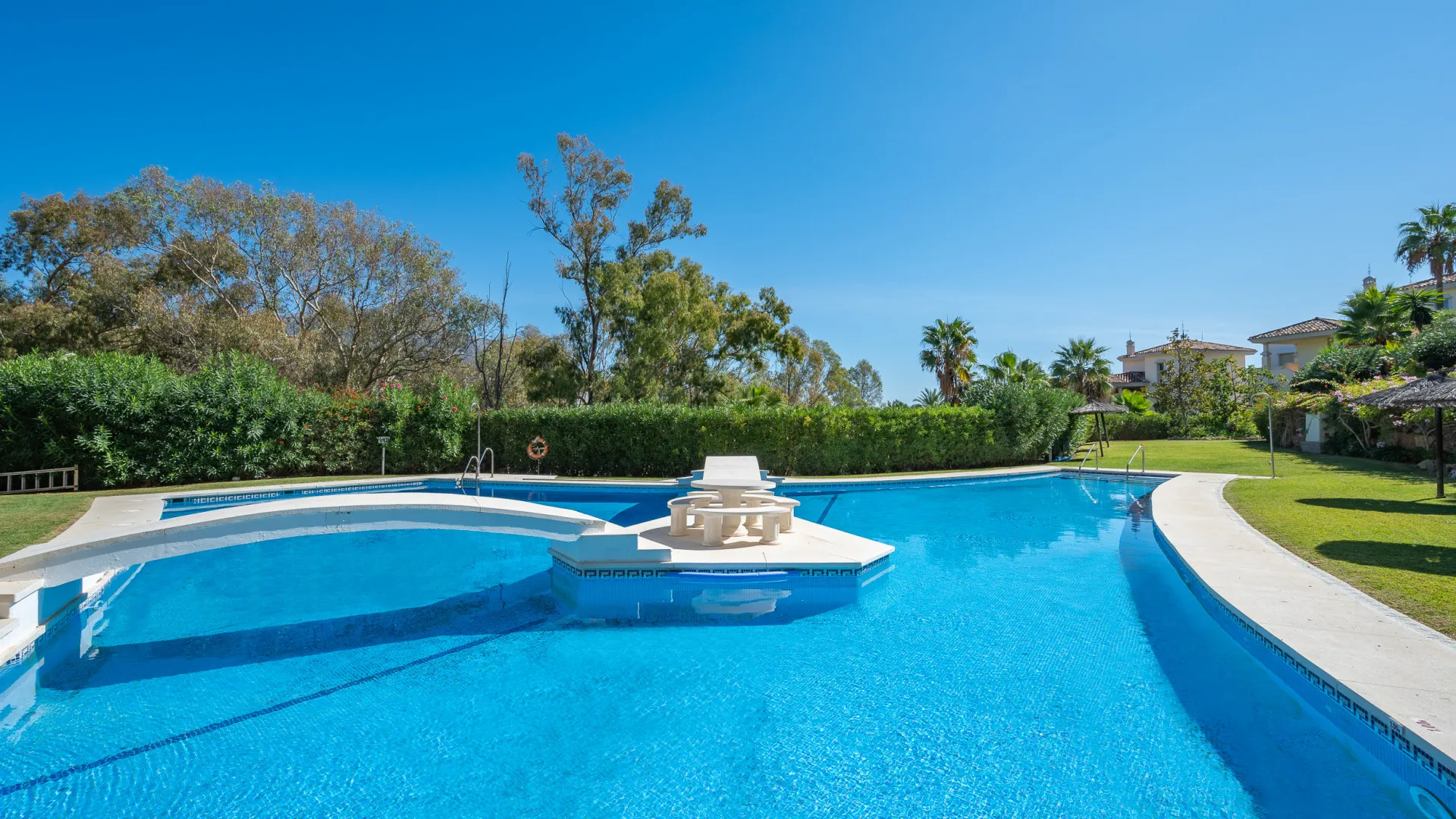 Se vende apartamento planta baja en Palacetes Los Belvederes