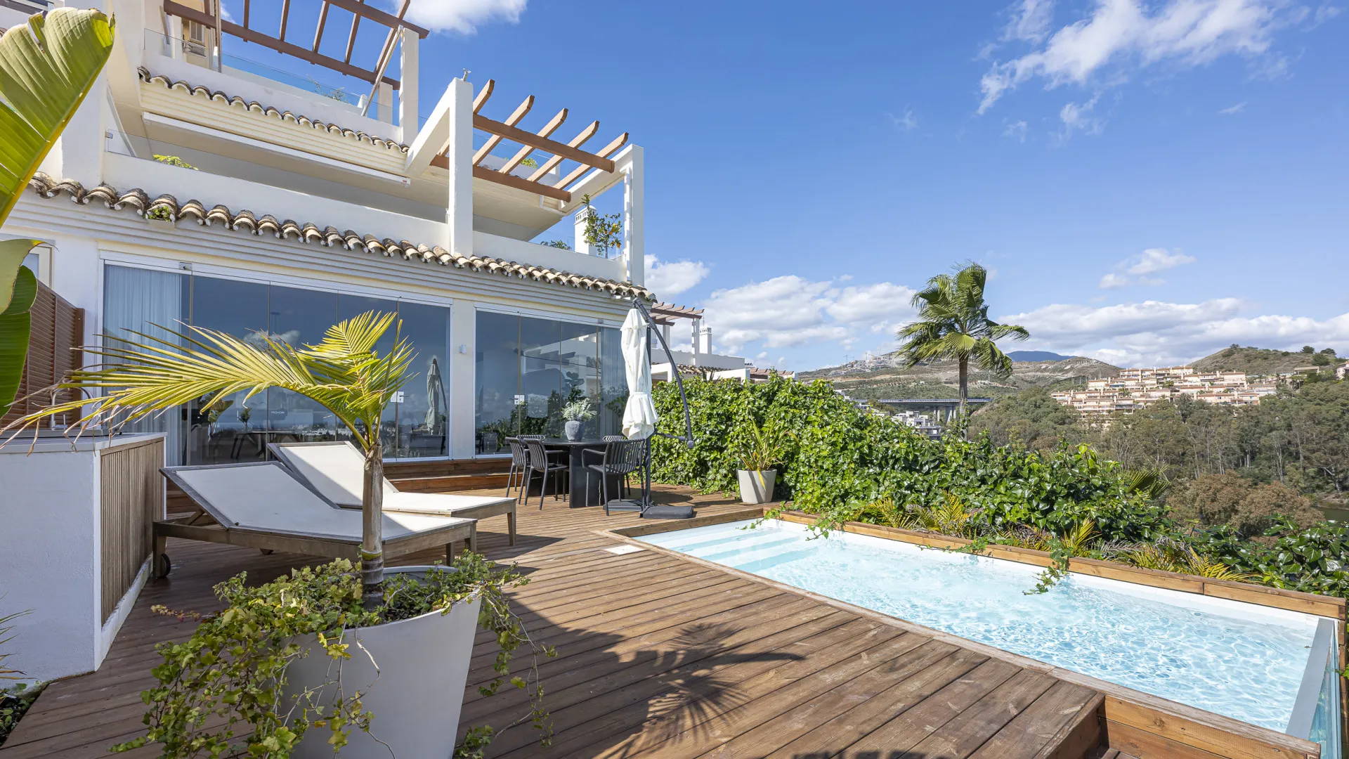 Se vende apartamento planta baja en Palacetes Los Belvederes