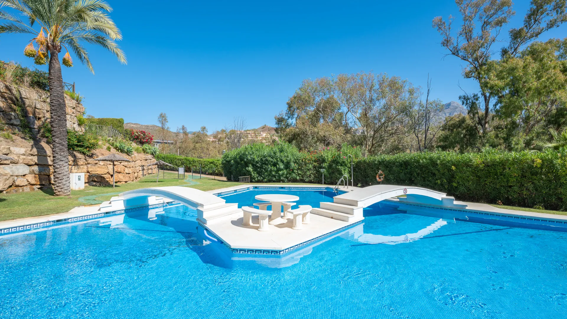 Se vende apartamento planta baja en Palacetes Los Belvederes