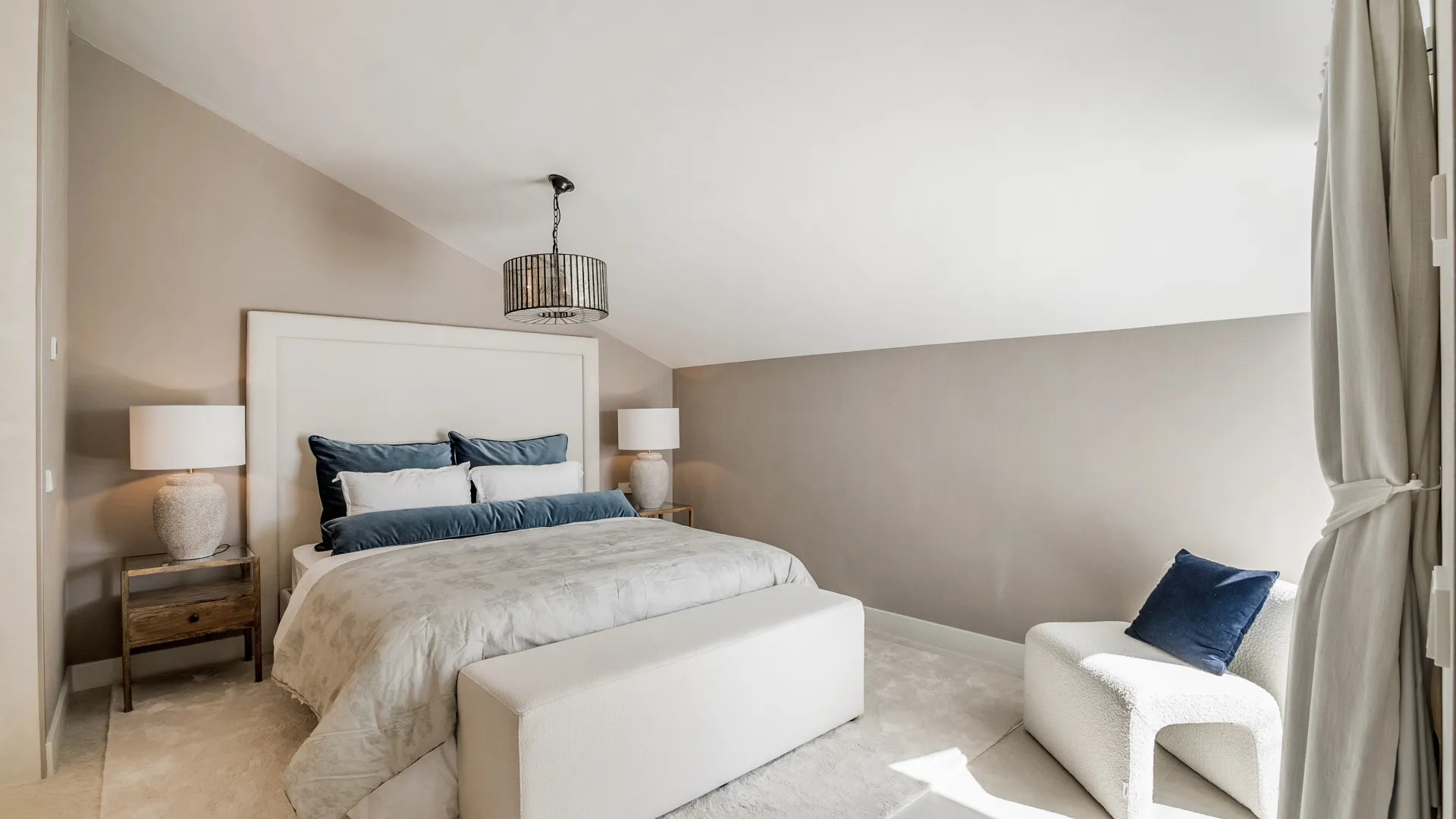 5 bedrooms duplex penthouse in Costa Nagüeles I for sale