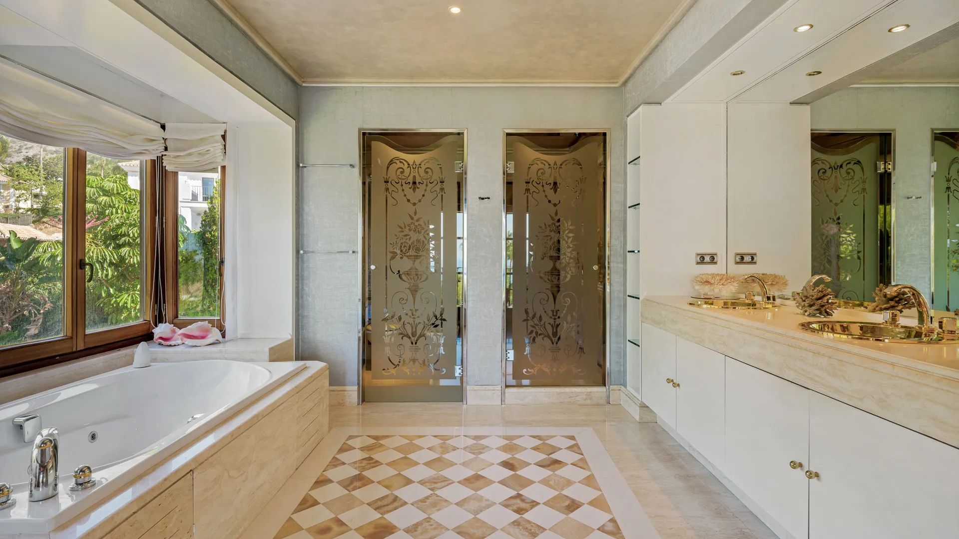 Se vende villa en Sierra Blanca
