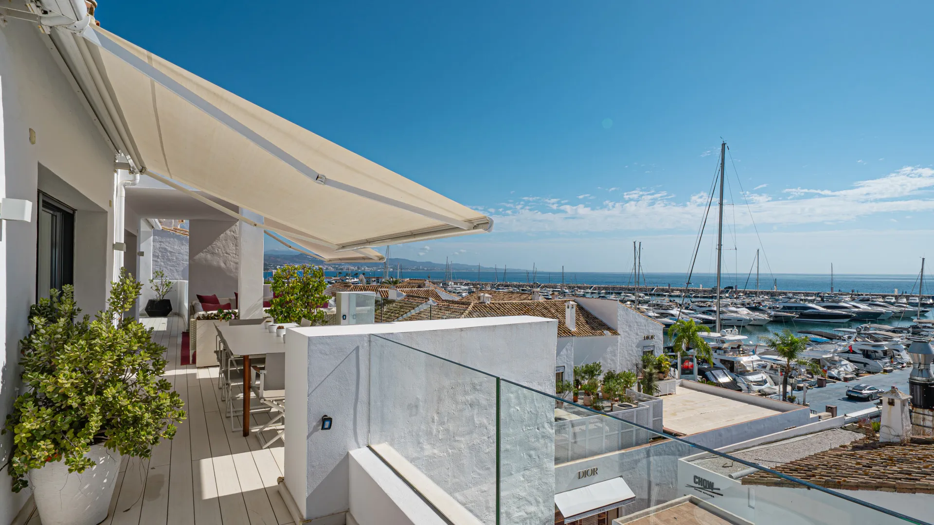 For sale Marbella - Puerto Banus 3 bedrooms penthouse
