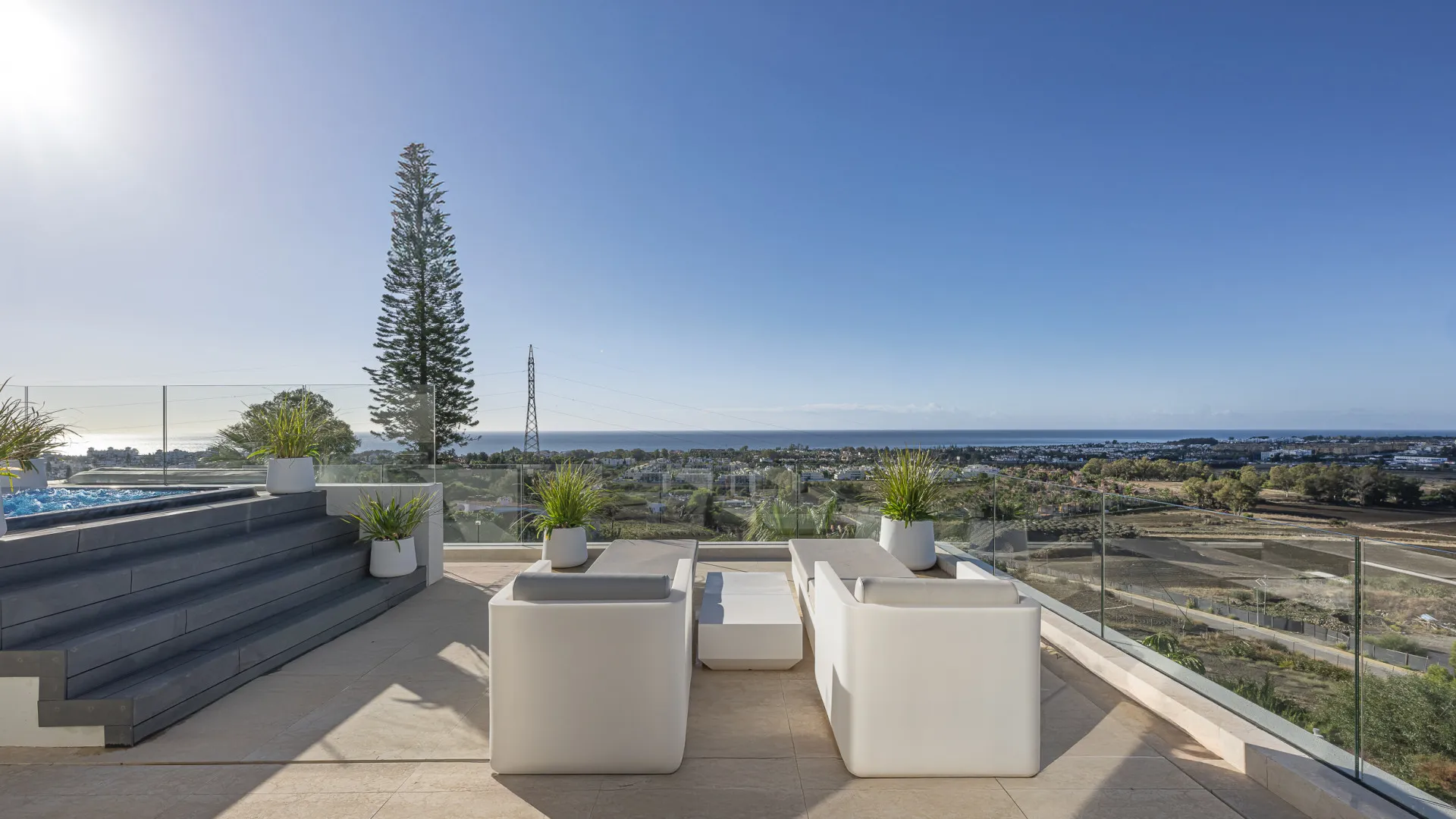 Villa a la venta de 5 dormitorios en Nueva Andalucia