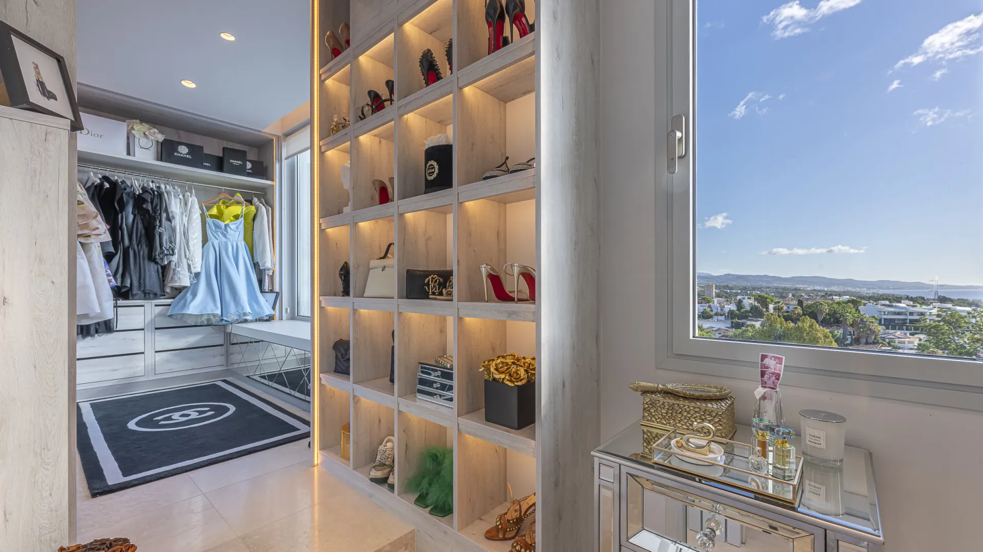 Villa a la venta de 5 dormitorios en Nueva Andalucia