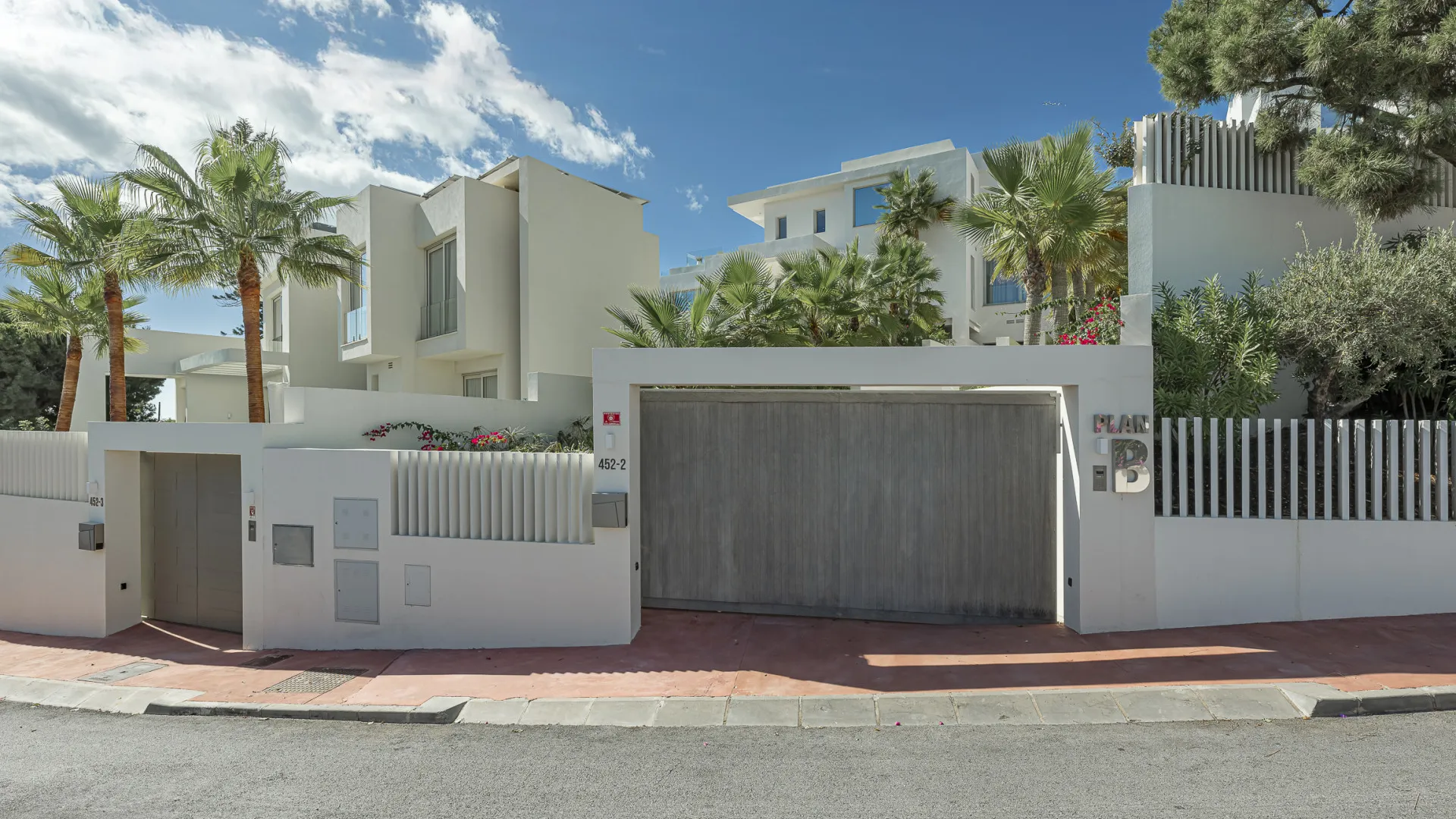 Villa a la venta de 5 dormitorios en Nueva Andalucia