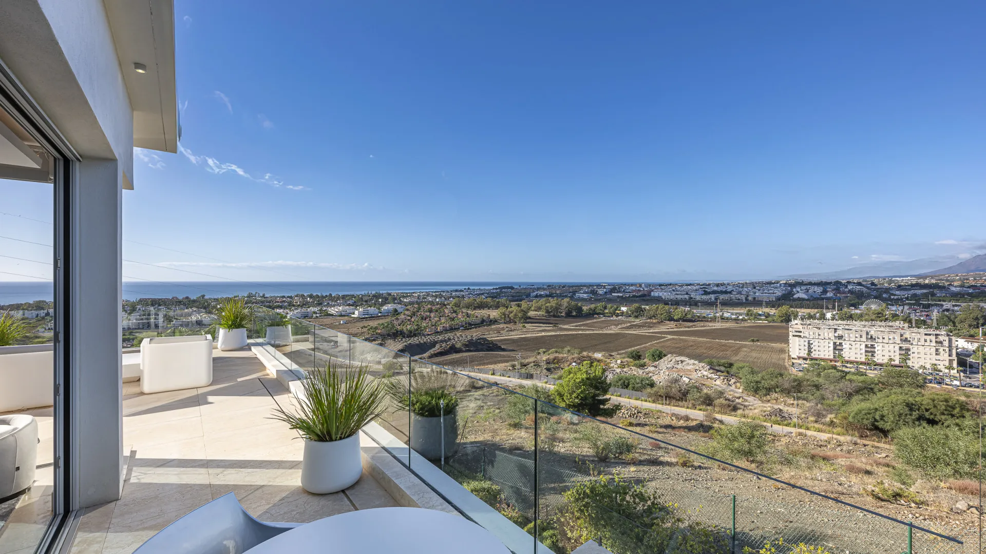 Villa a la venta de 5 dormitorios en Nueva Andalucia