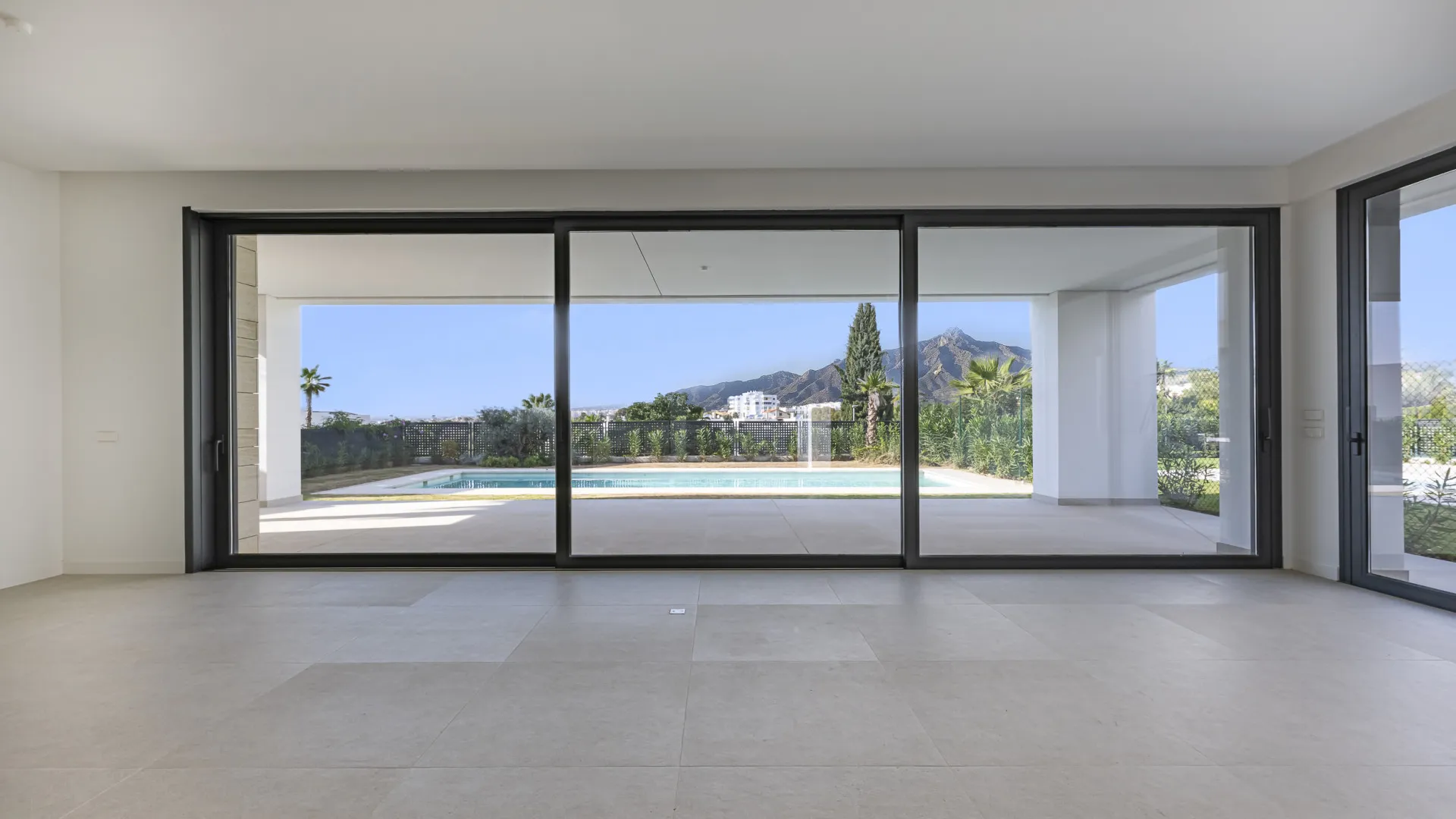 La Finca de Marbella 4 bedrooms villa for sale